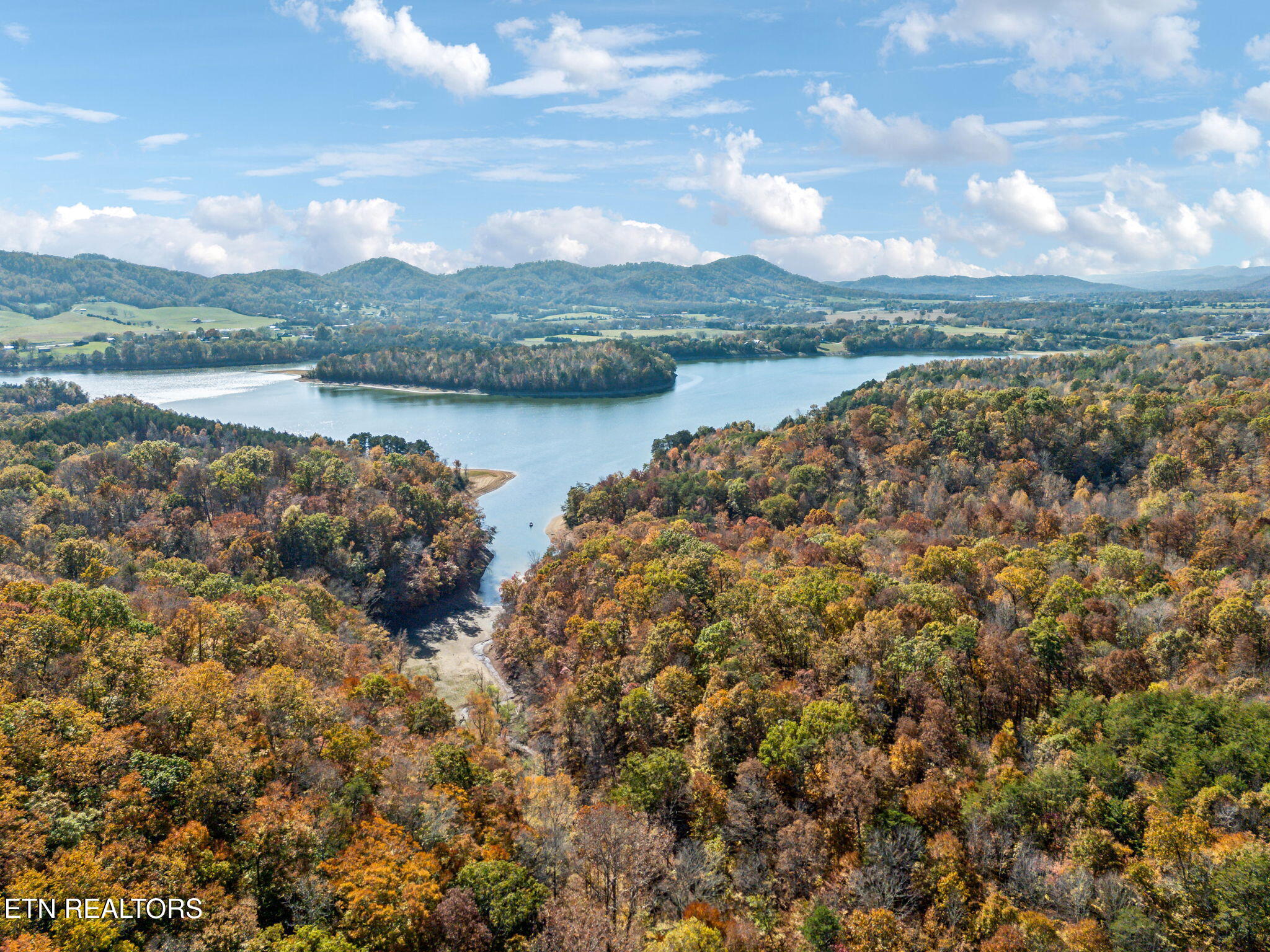 Mooresburg Springs Rd