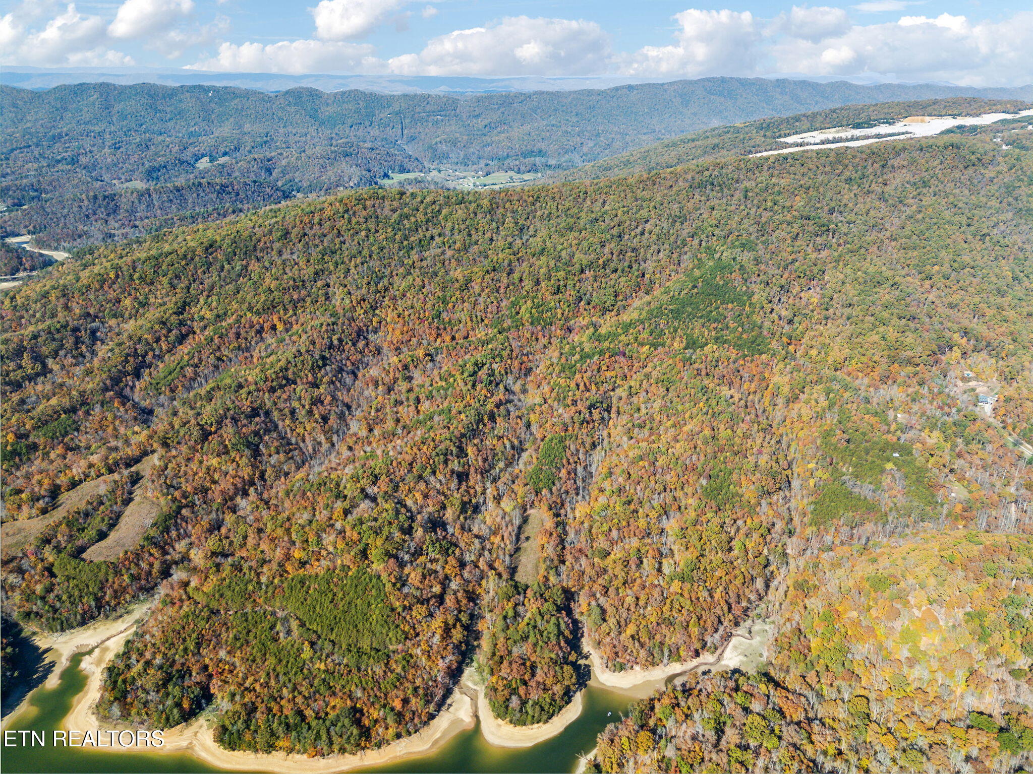 Mooresburg Springs Rd