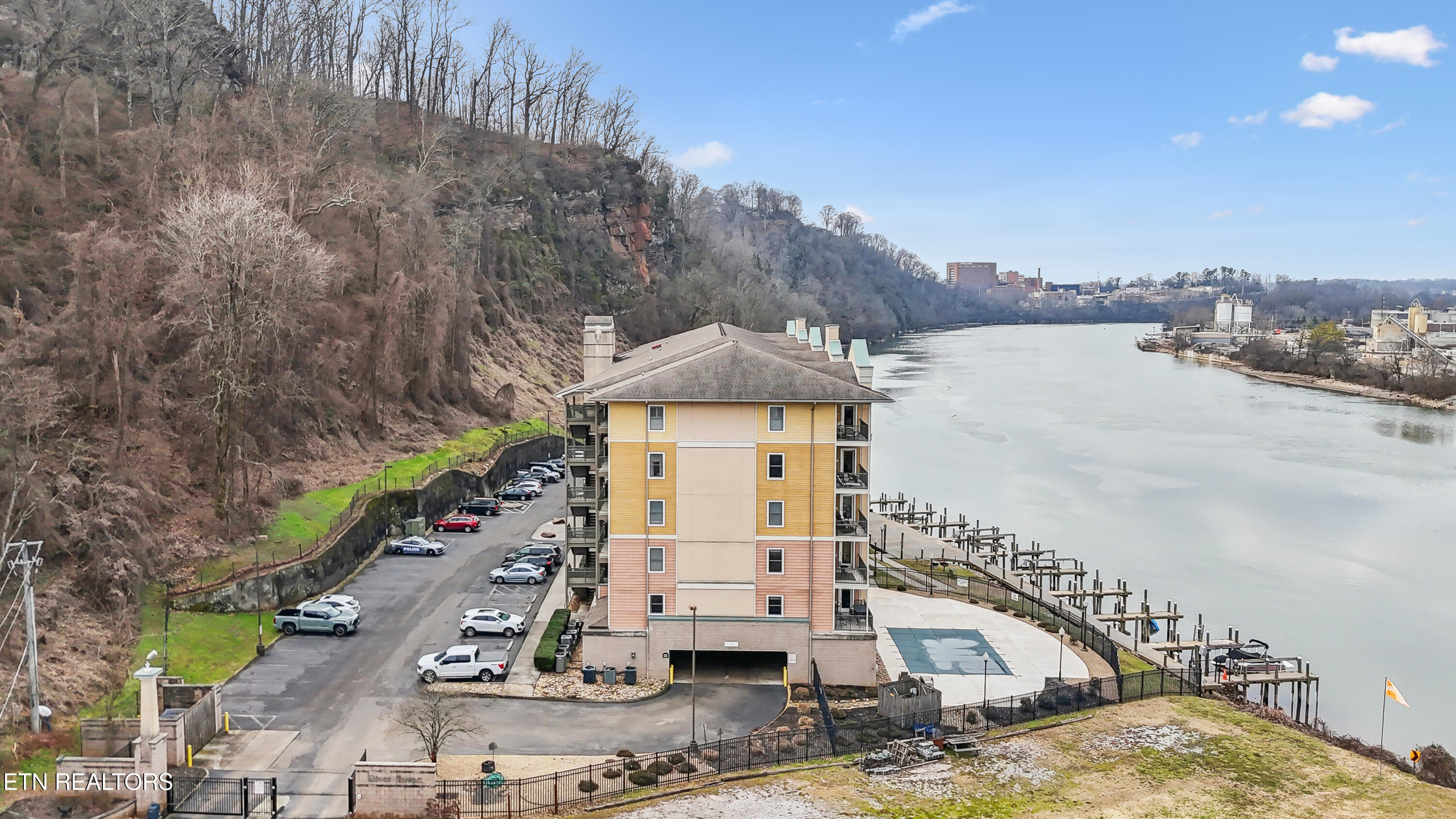 3001 River Towne Way, 304