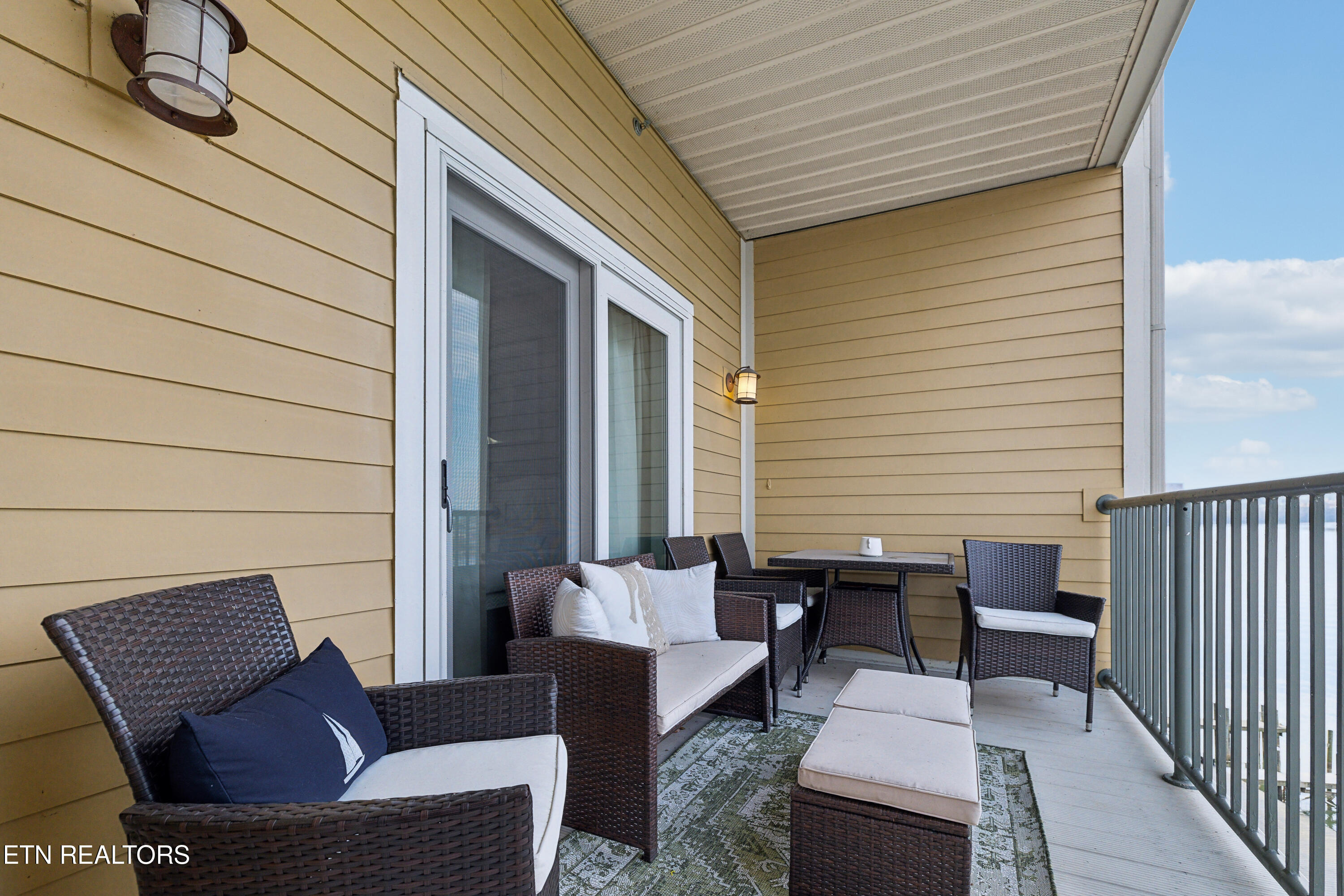 3001 River Towne Way, 304