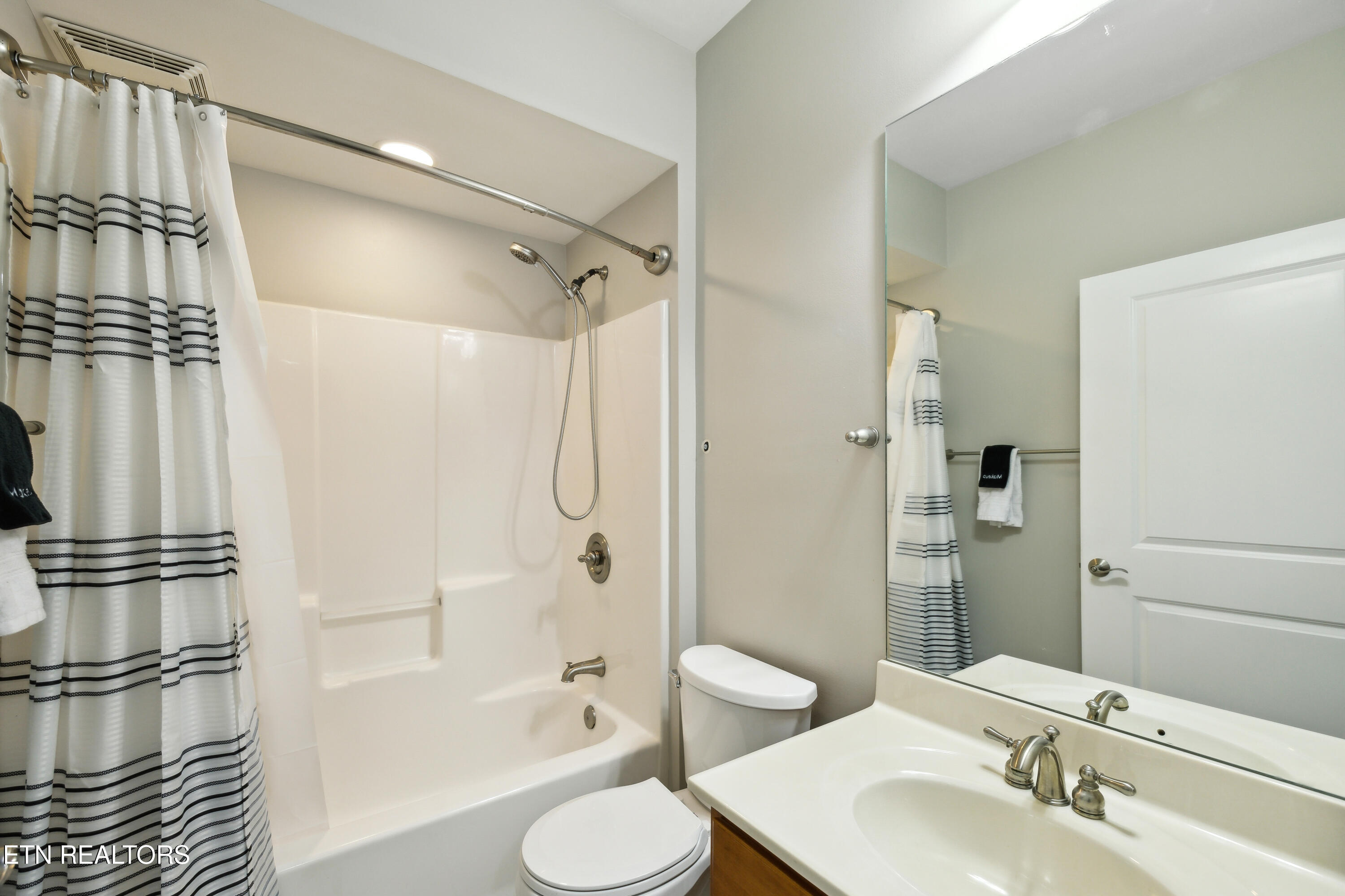 3001 River Towne Way, 304