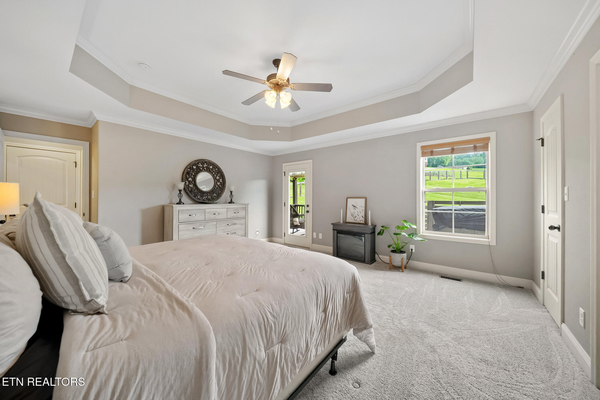 8012 Campbells Point Rd