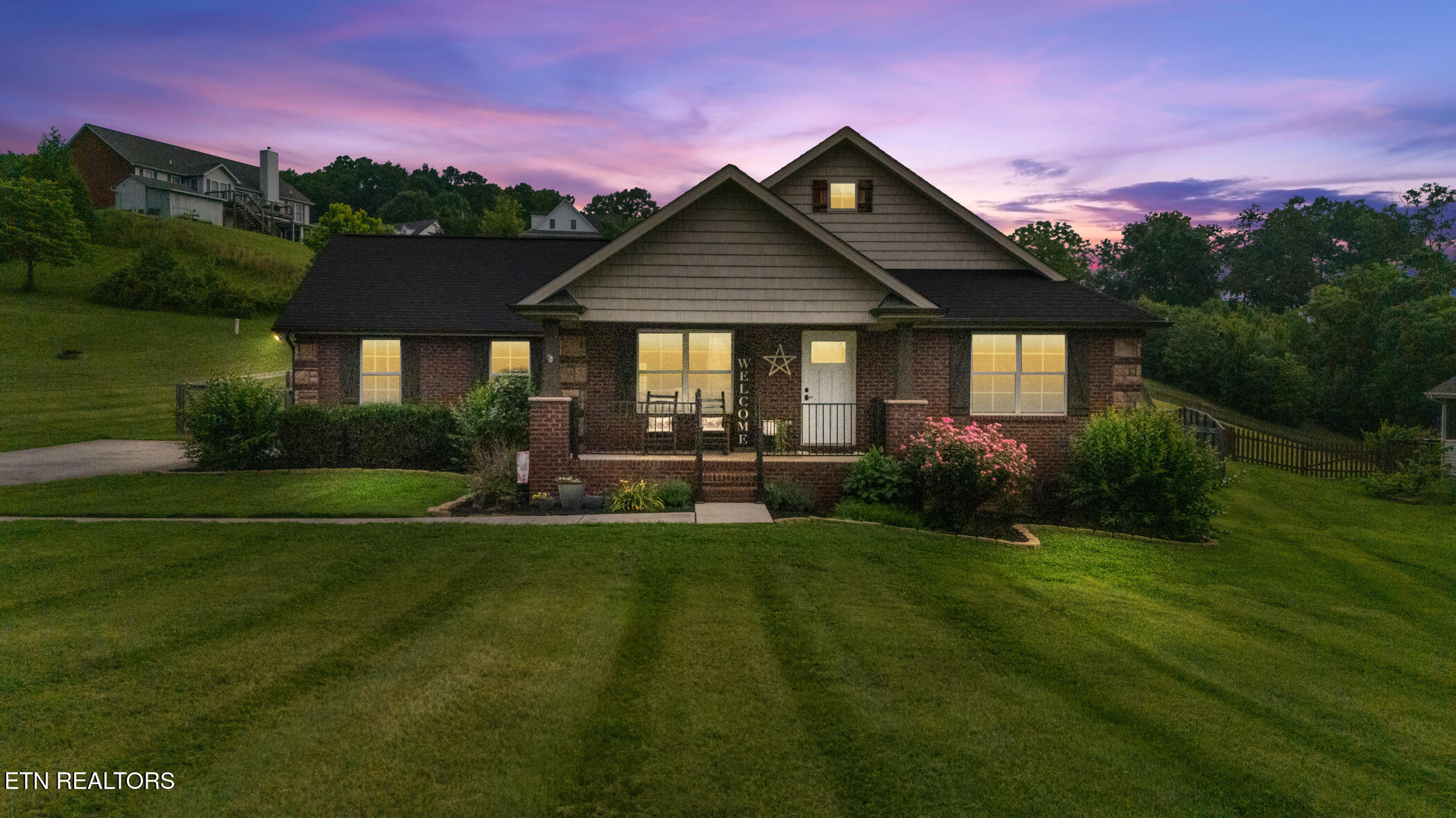 8012 Campbells Point Rd