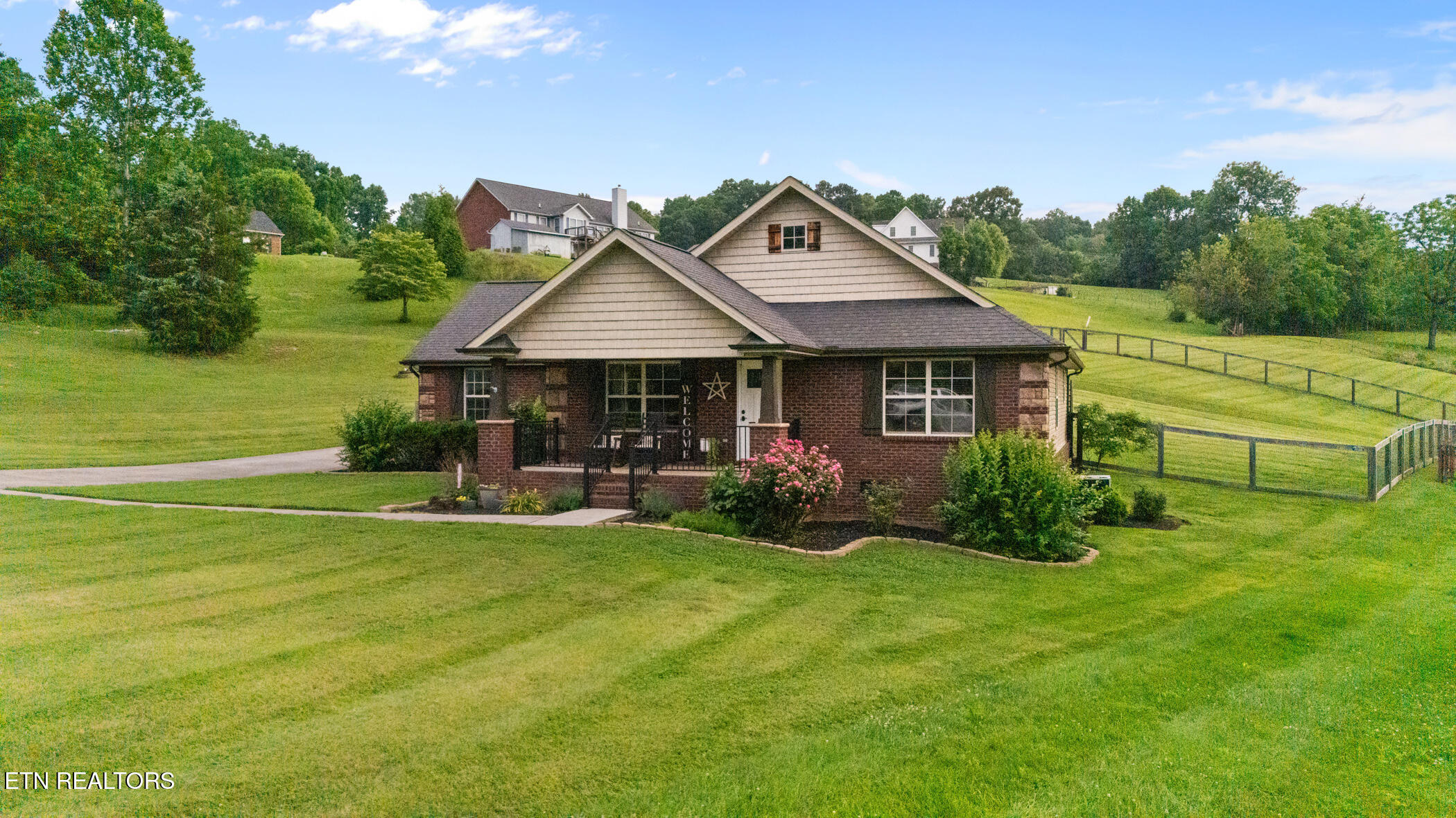 8012 Campbells Point Rd