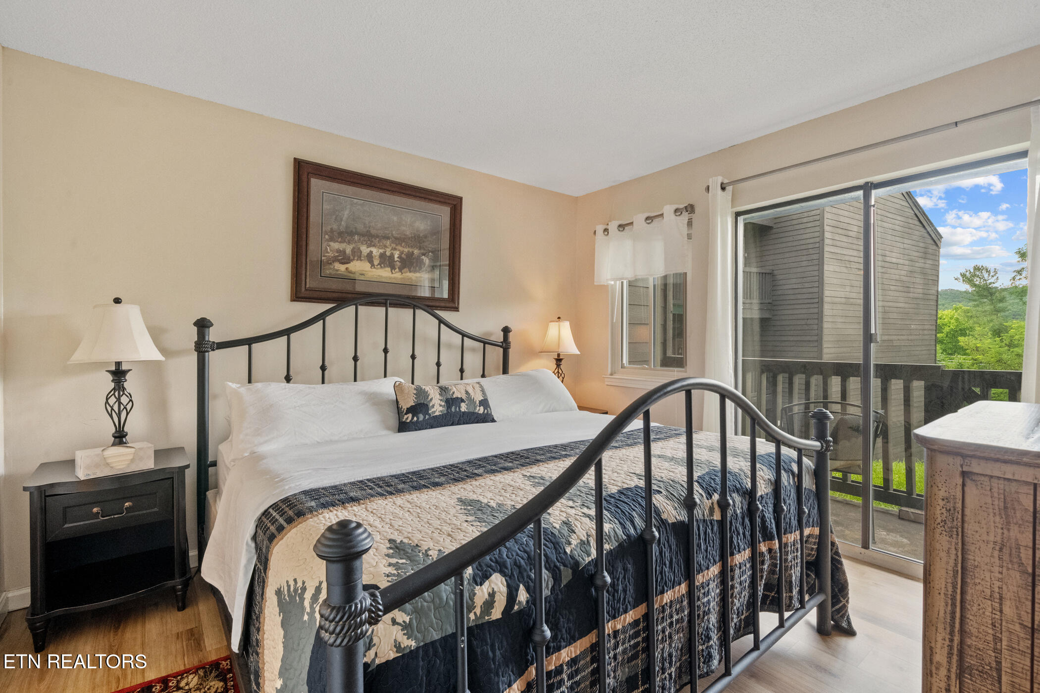 1380 Ski View Dr Off Drive, 2103