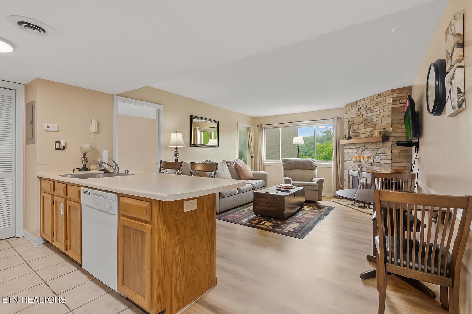 1380 Ski View Dr Off Drive, 2103