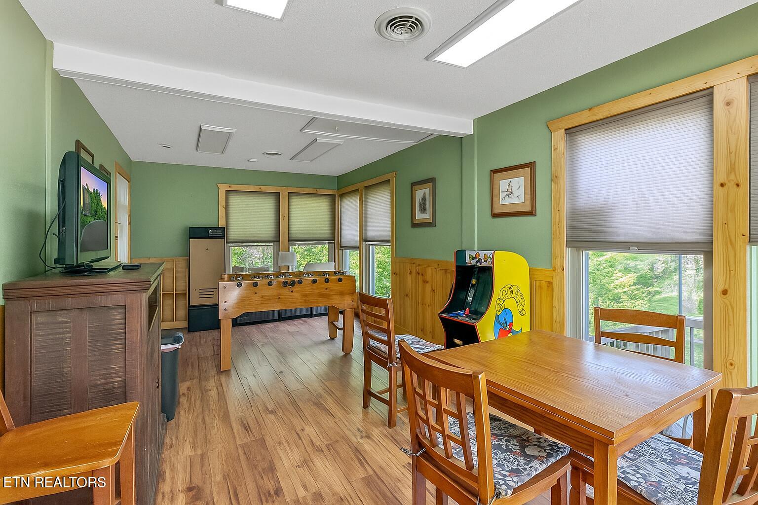 1380 Ski View Dr Off Drive, 2103