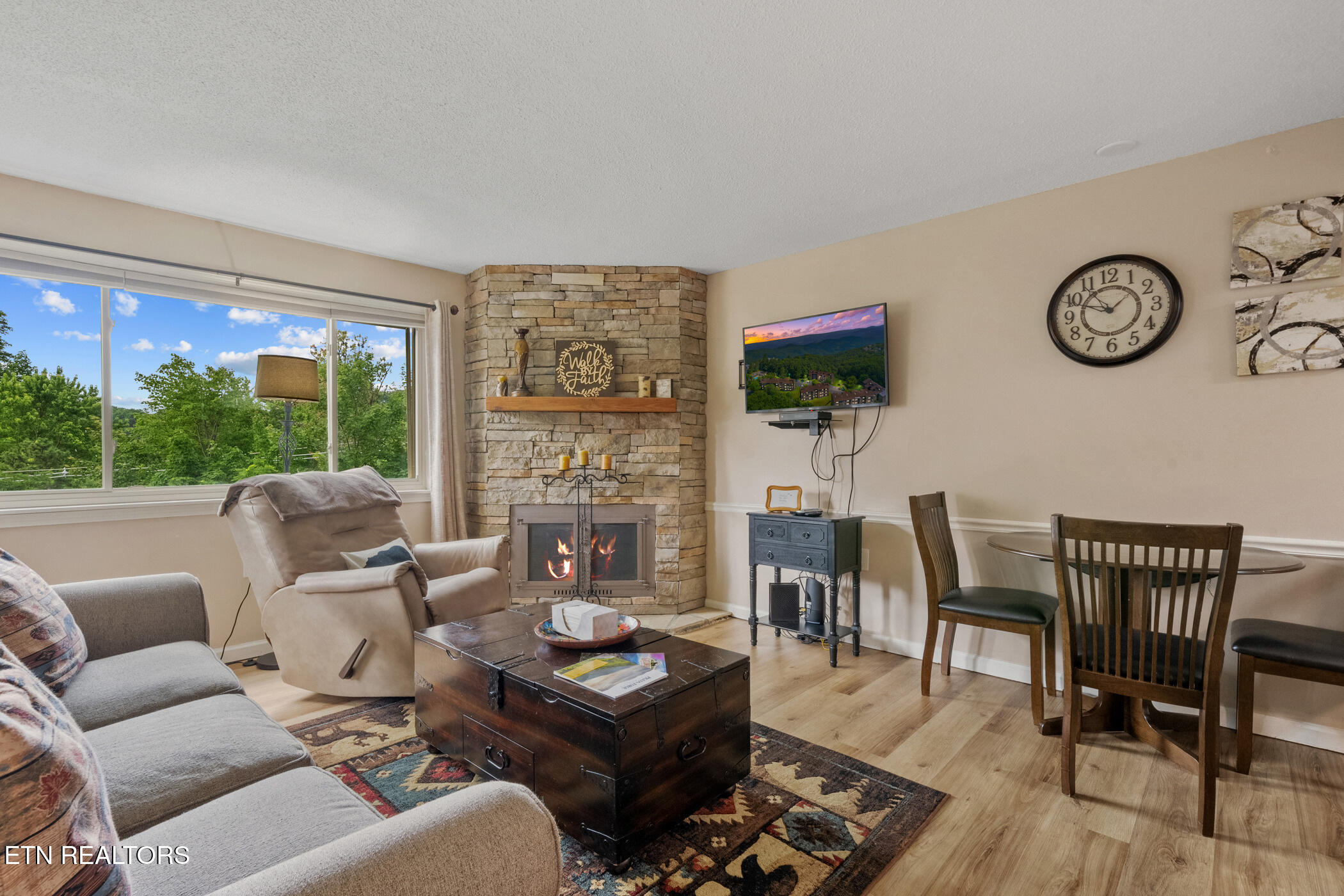 1380 Ski View Dr Off Drive, 2103