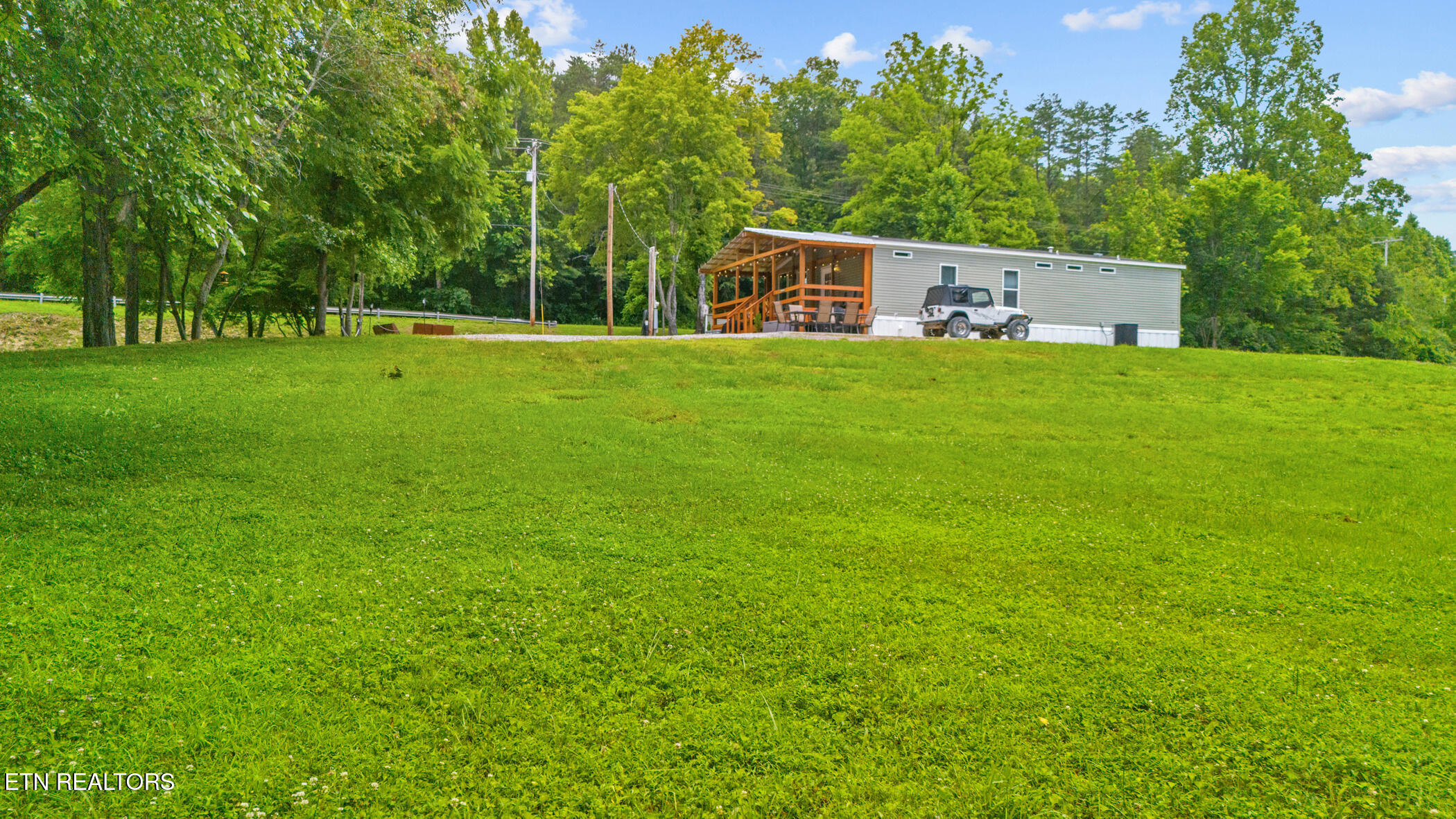 3329 Stinking Creek Rd
