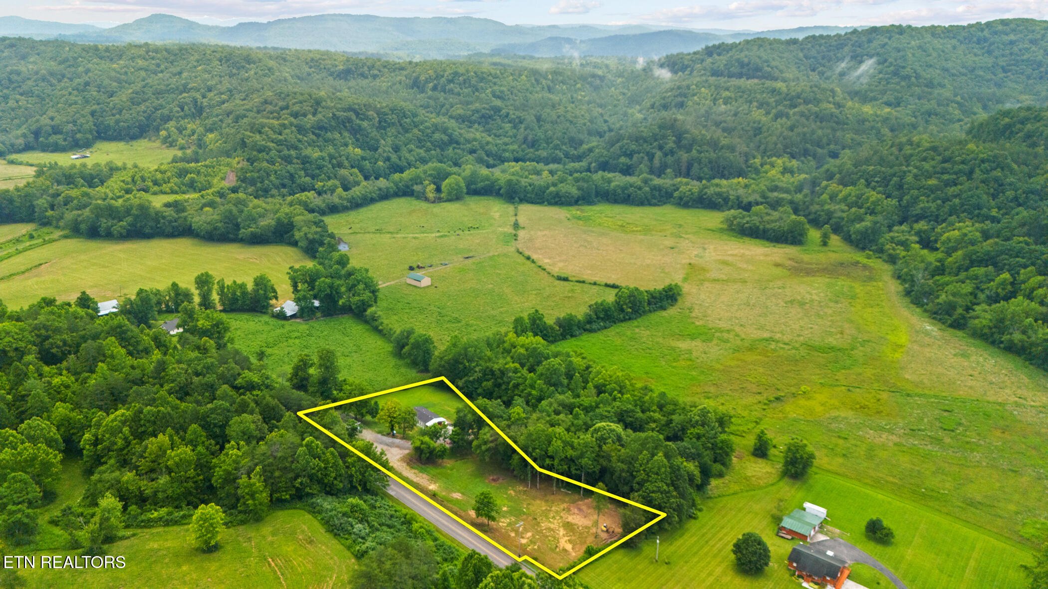 3329 Stinking Creek Rd