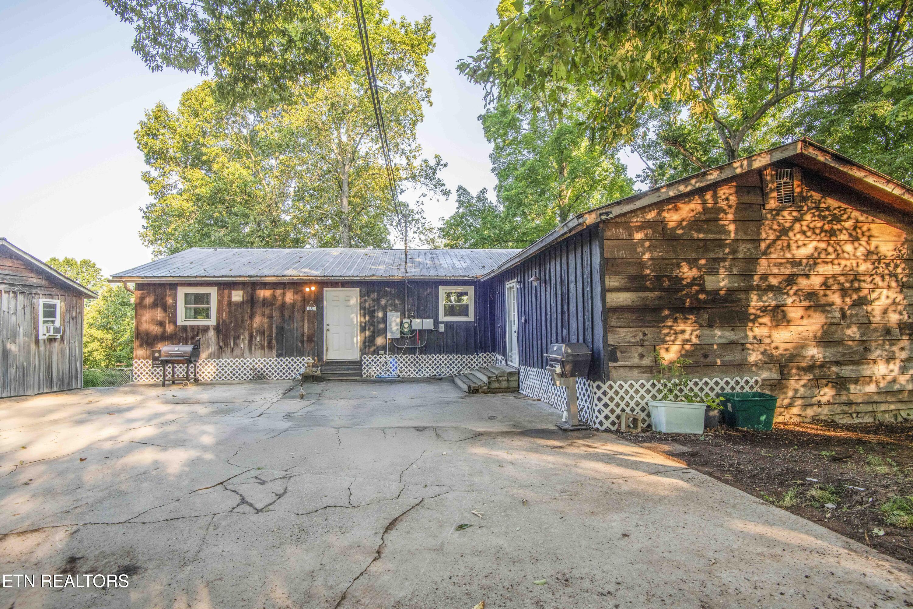 197 Wedgewood Lane