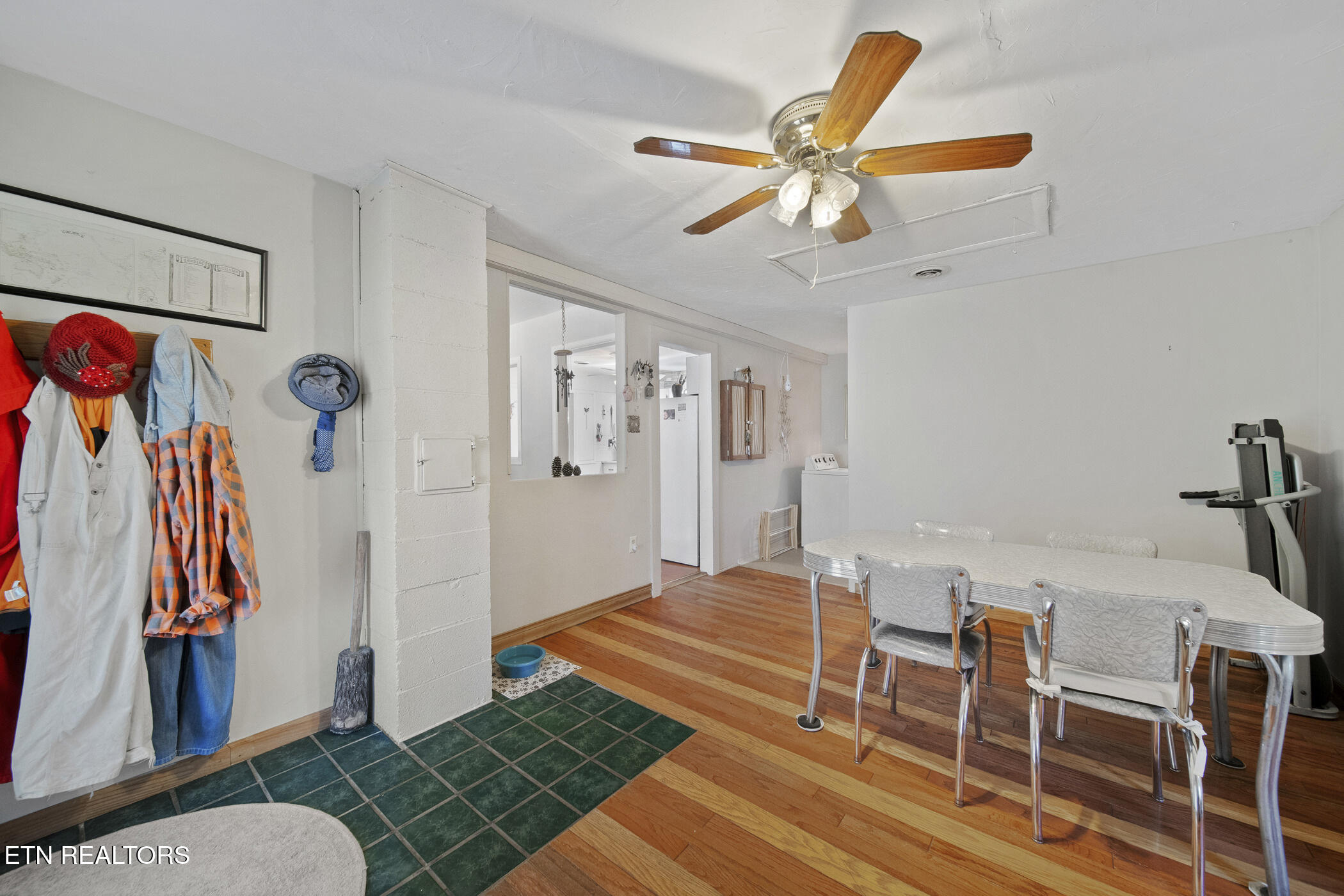 4880 Shell Lane