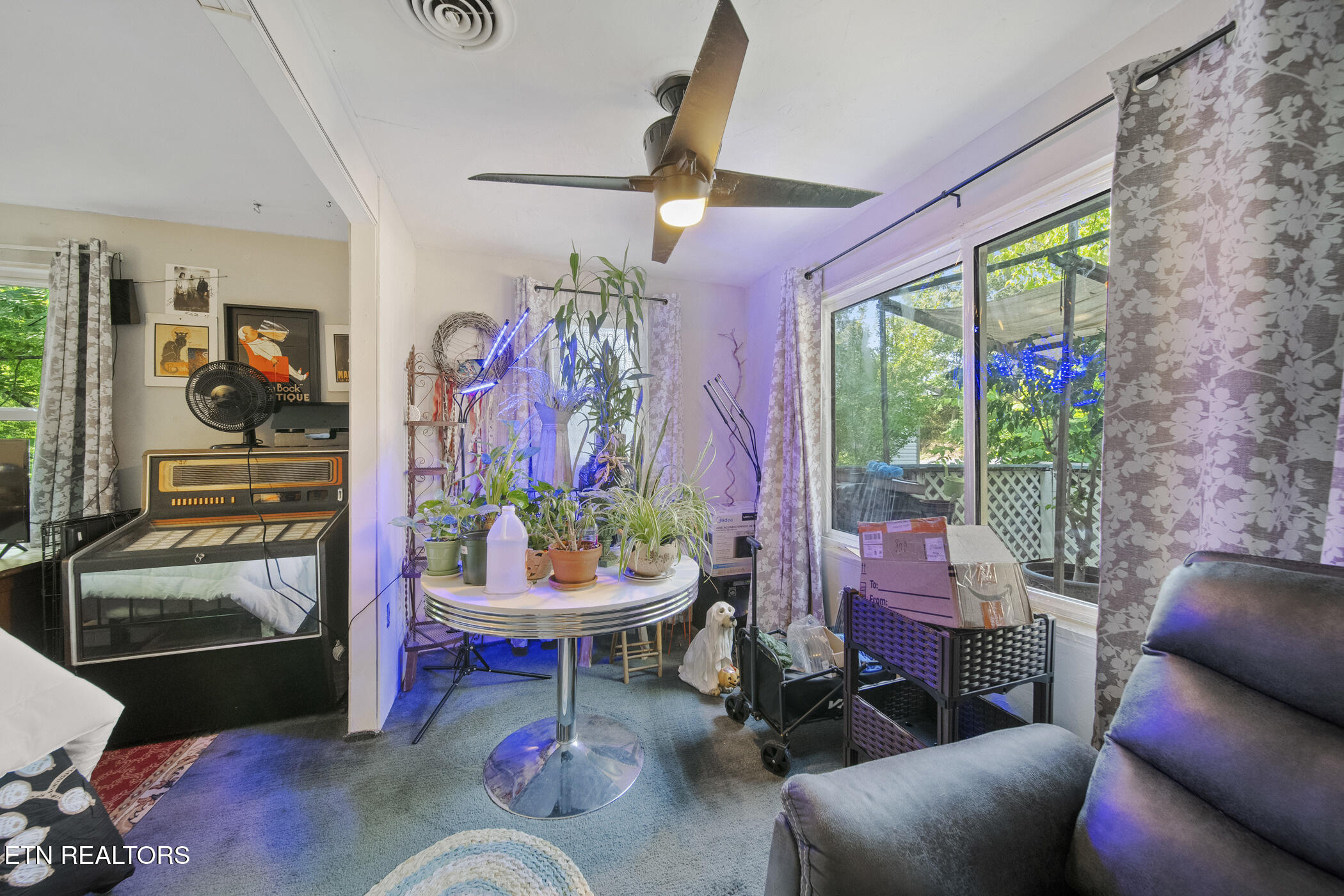 4880 Shell Lane