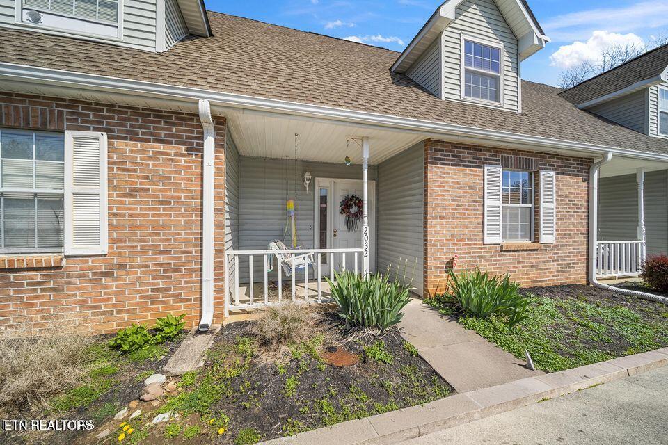 2032 Silverbrook Drive