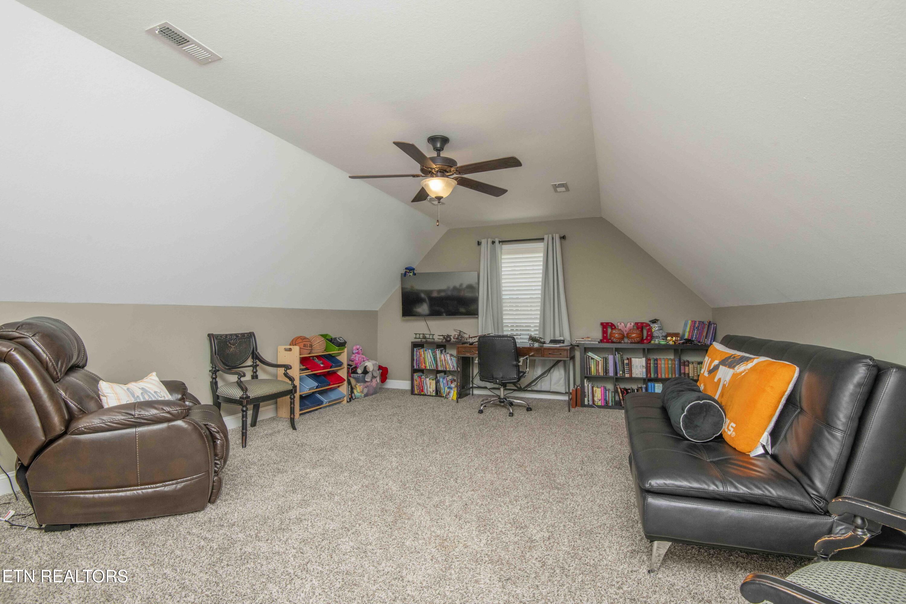 8320 Day Valley Rd