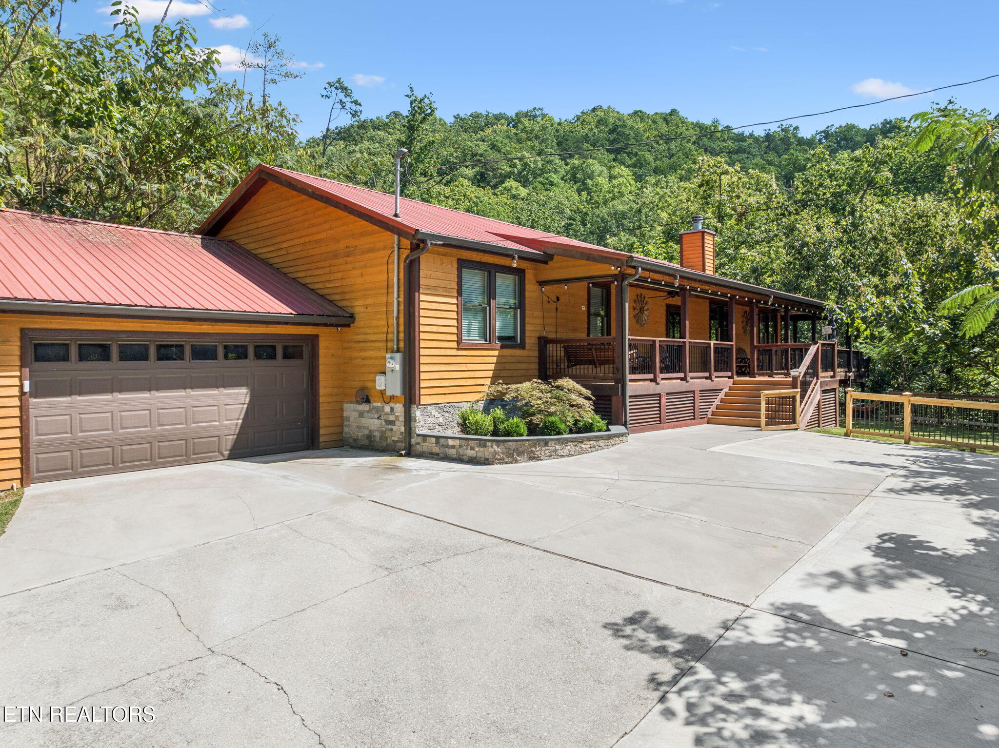 2029 Windy Lane