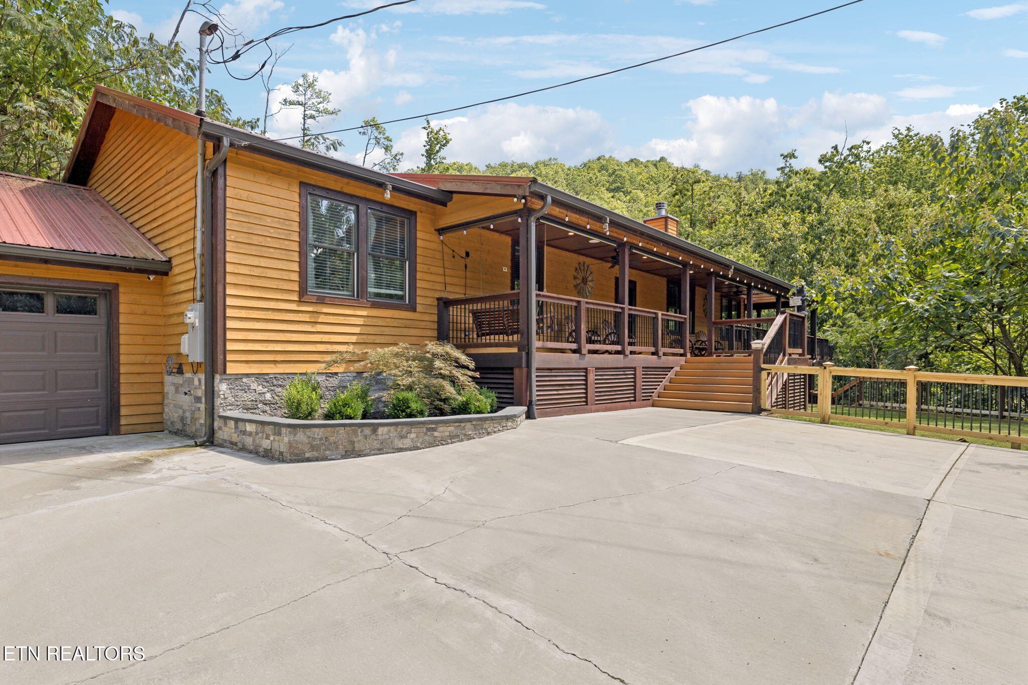 2029 Windy Lane