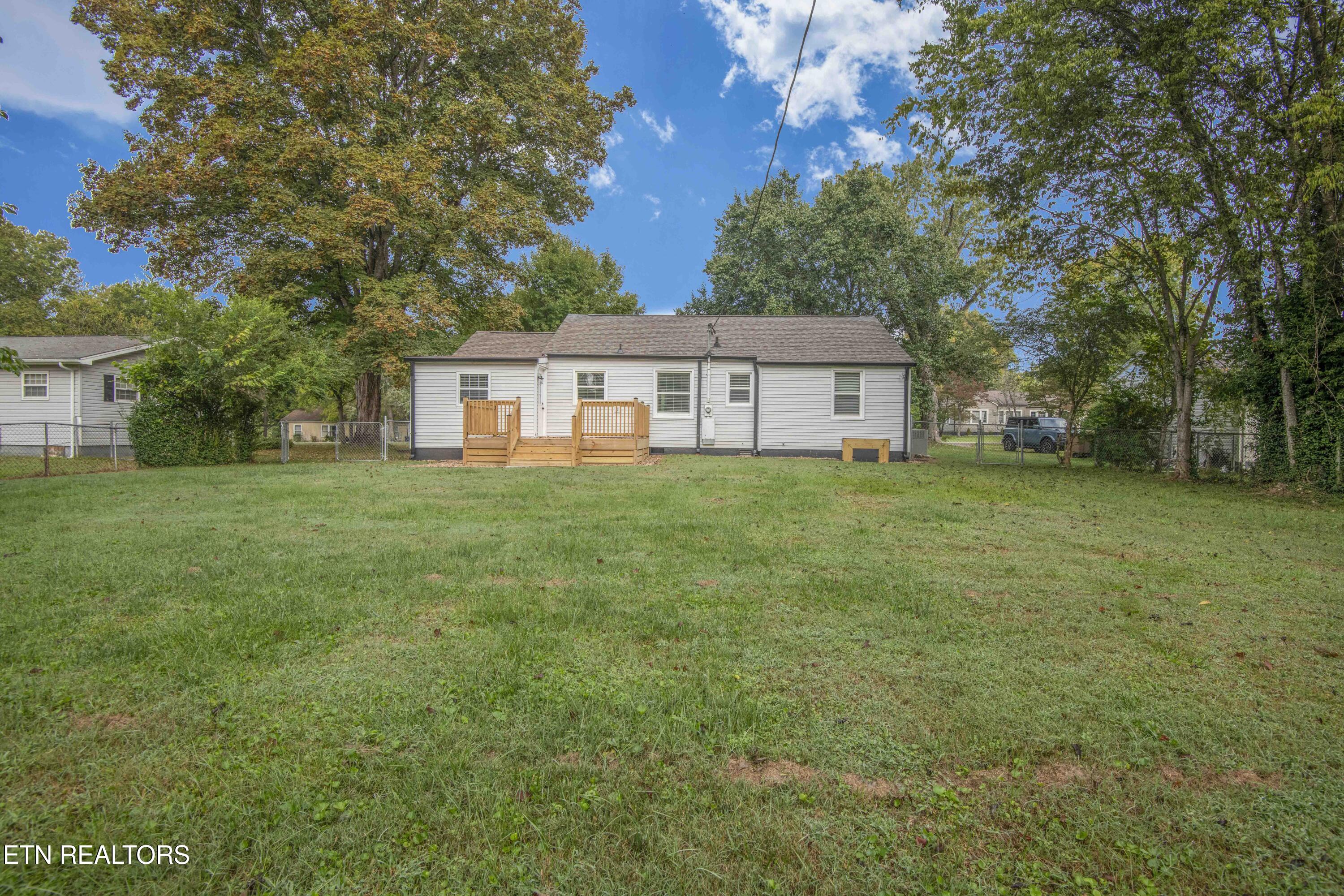 310 Canterbury Drive