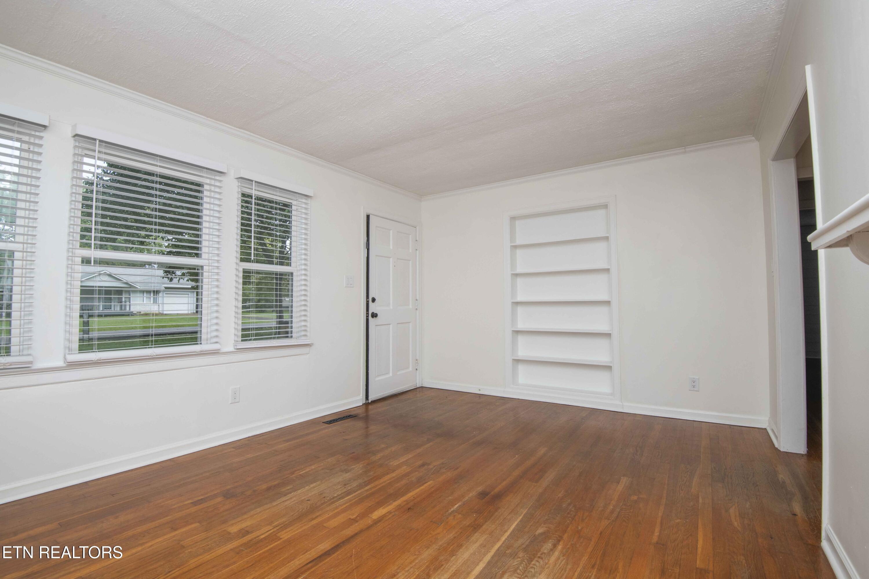 310 Canterbury Drive