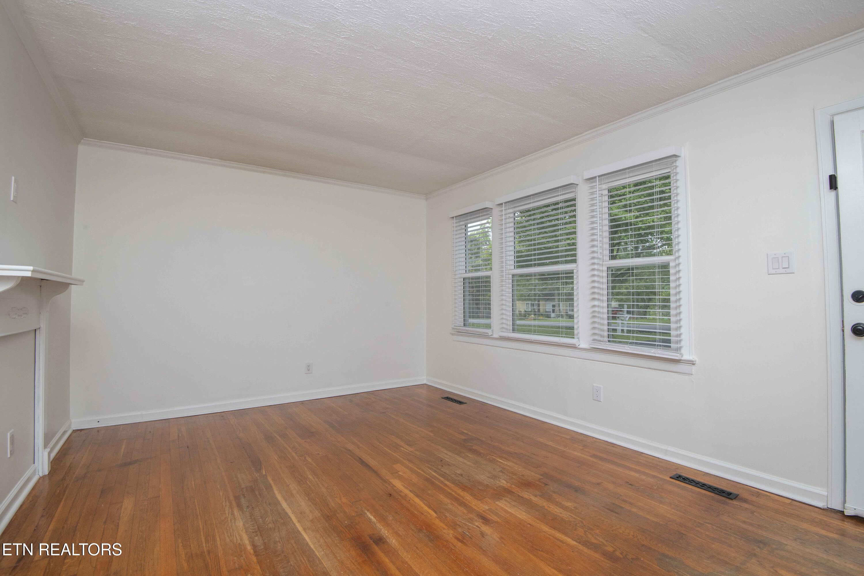 310 Canterbury Drive