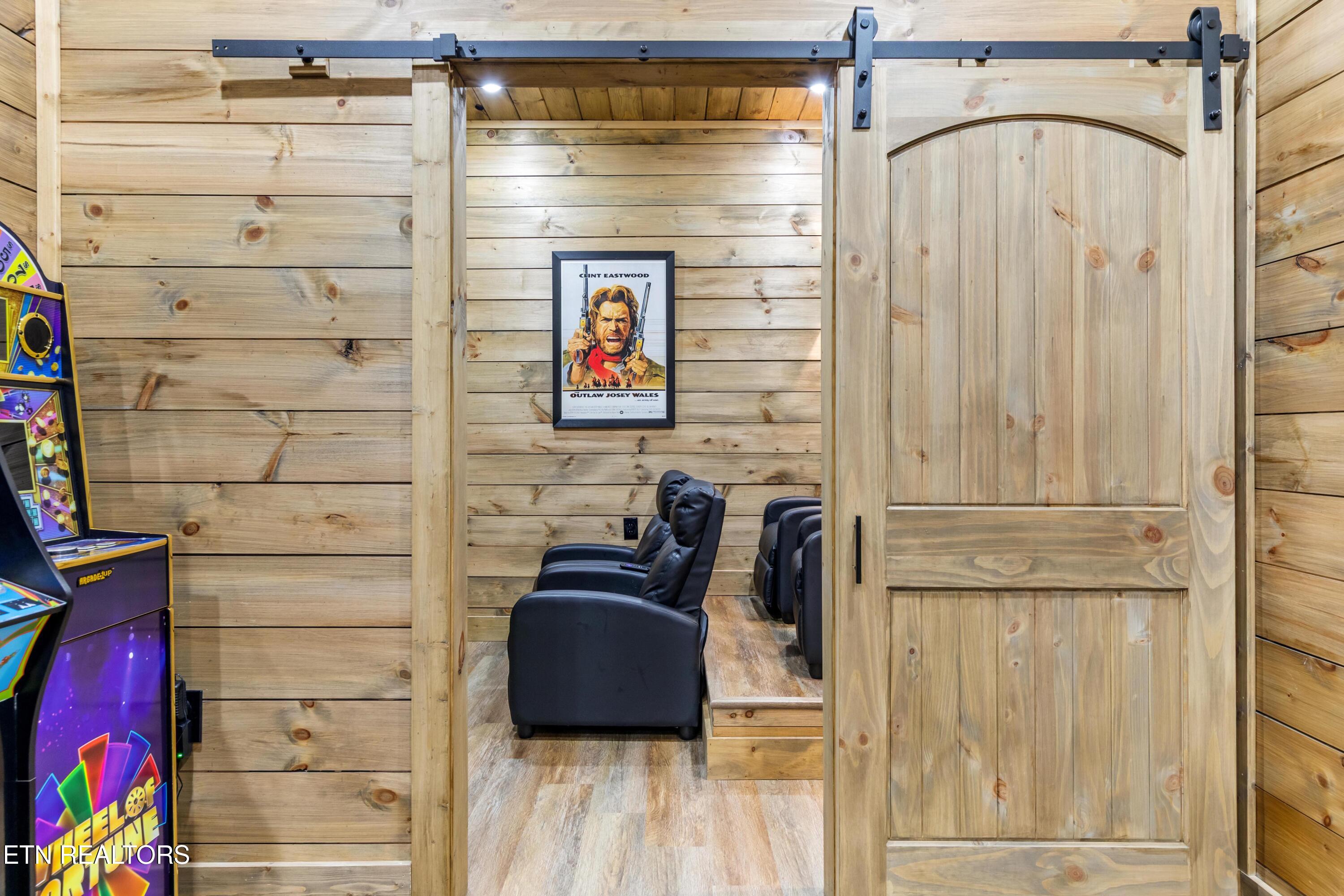 2119 Valley Creek Way