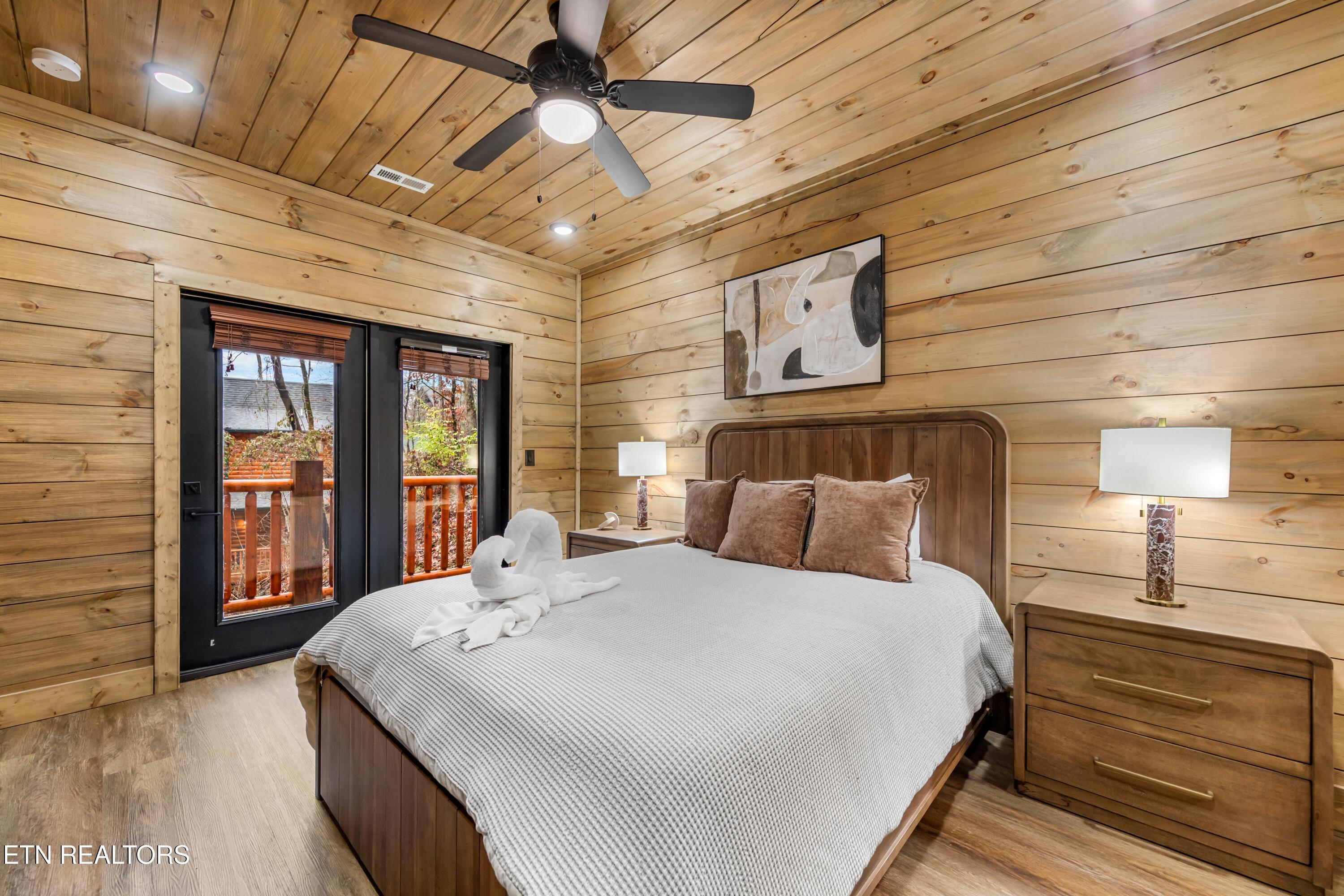 2119 Valley Creek Way