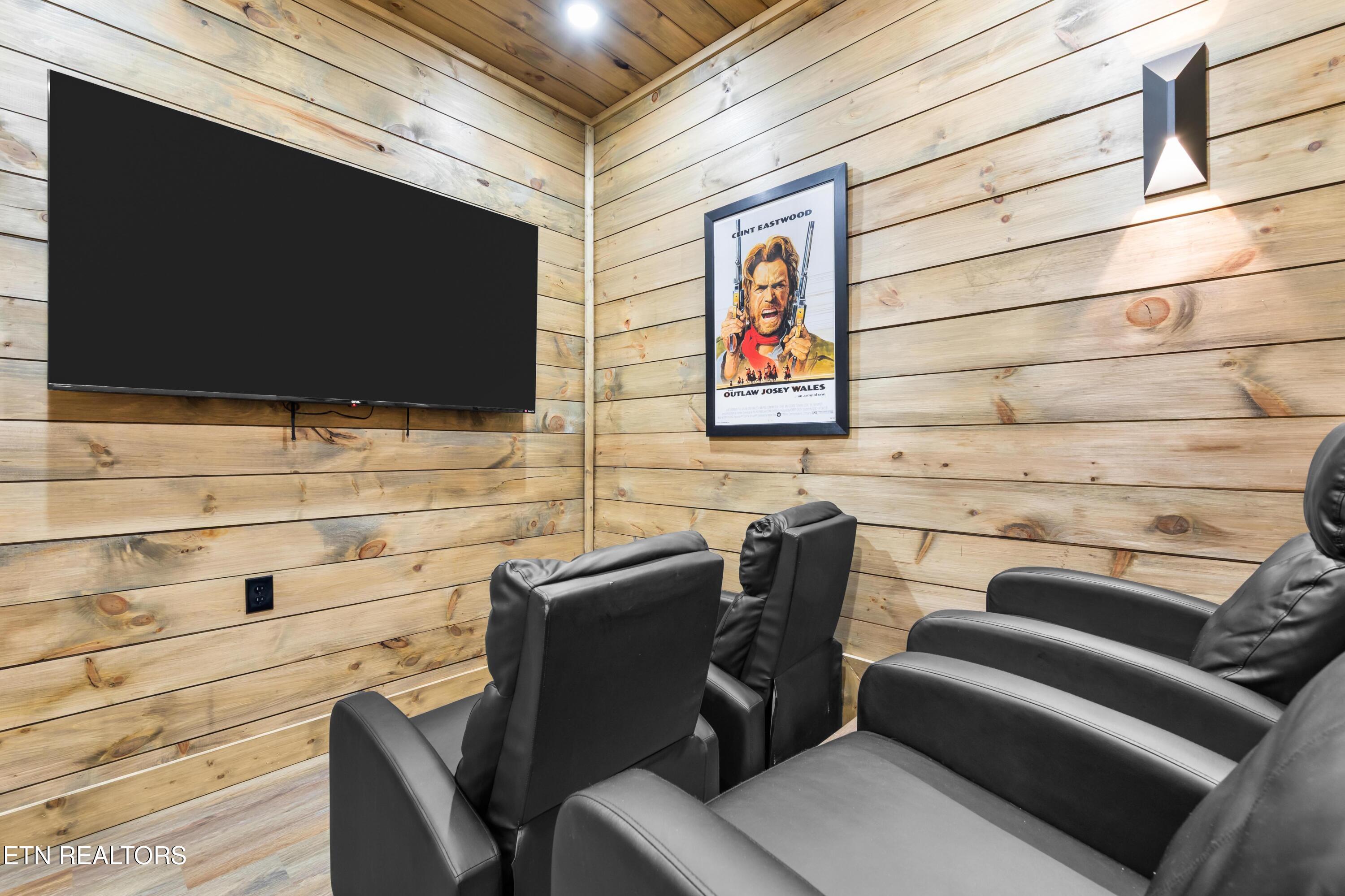 2119 Valley Creek Way