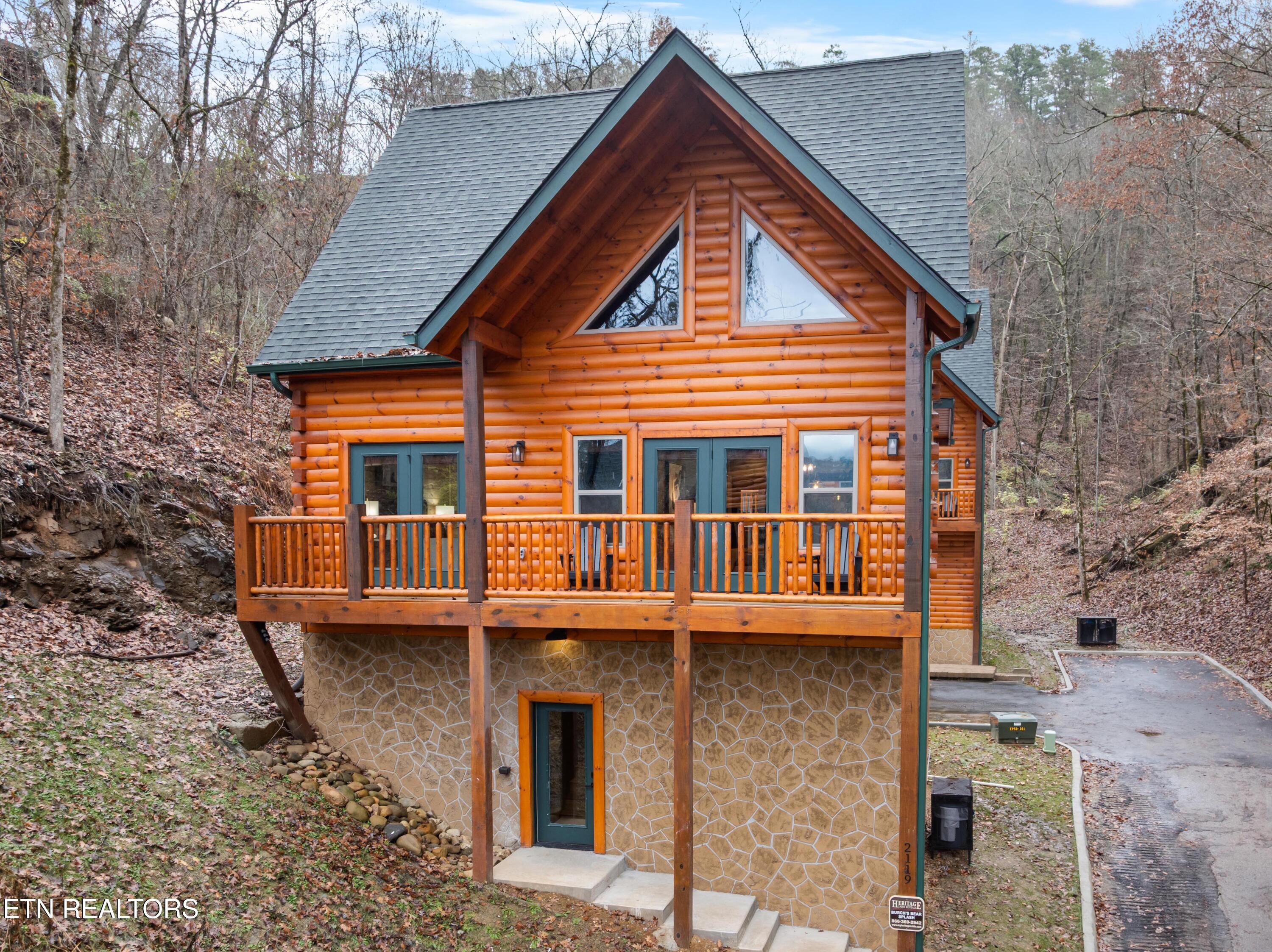 2119 Valley Creek Way