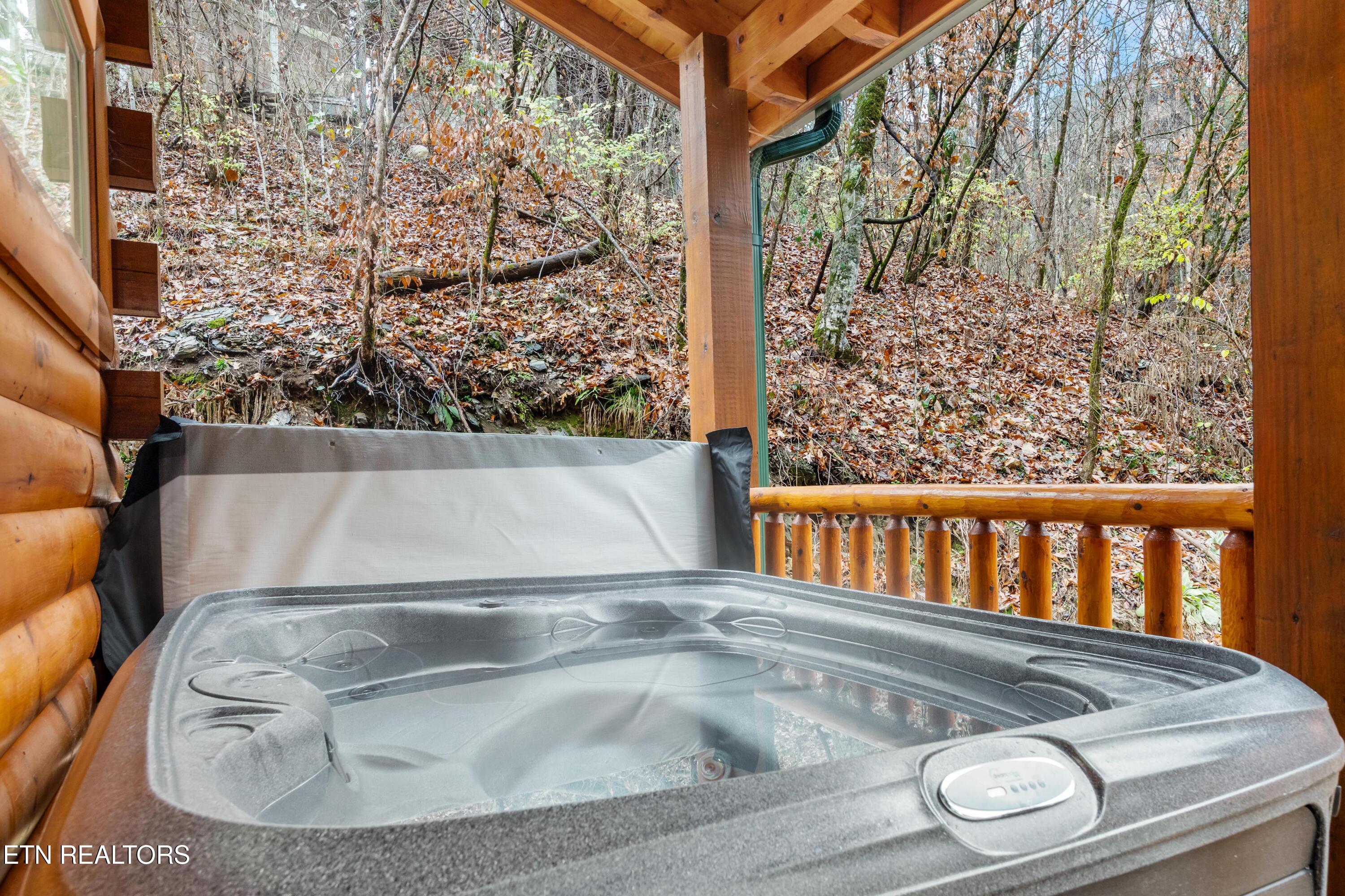 2119 Valley Creek Way