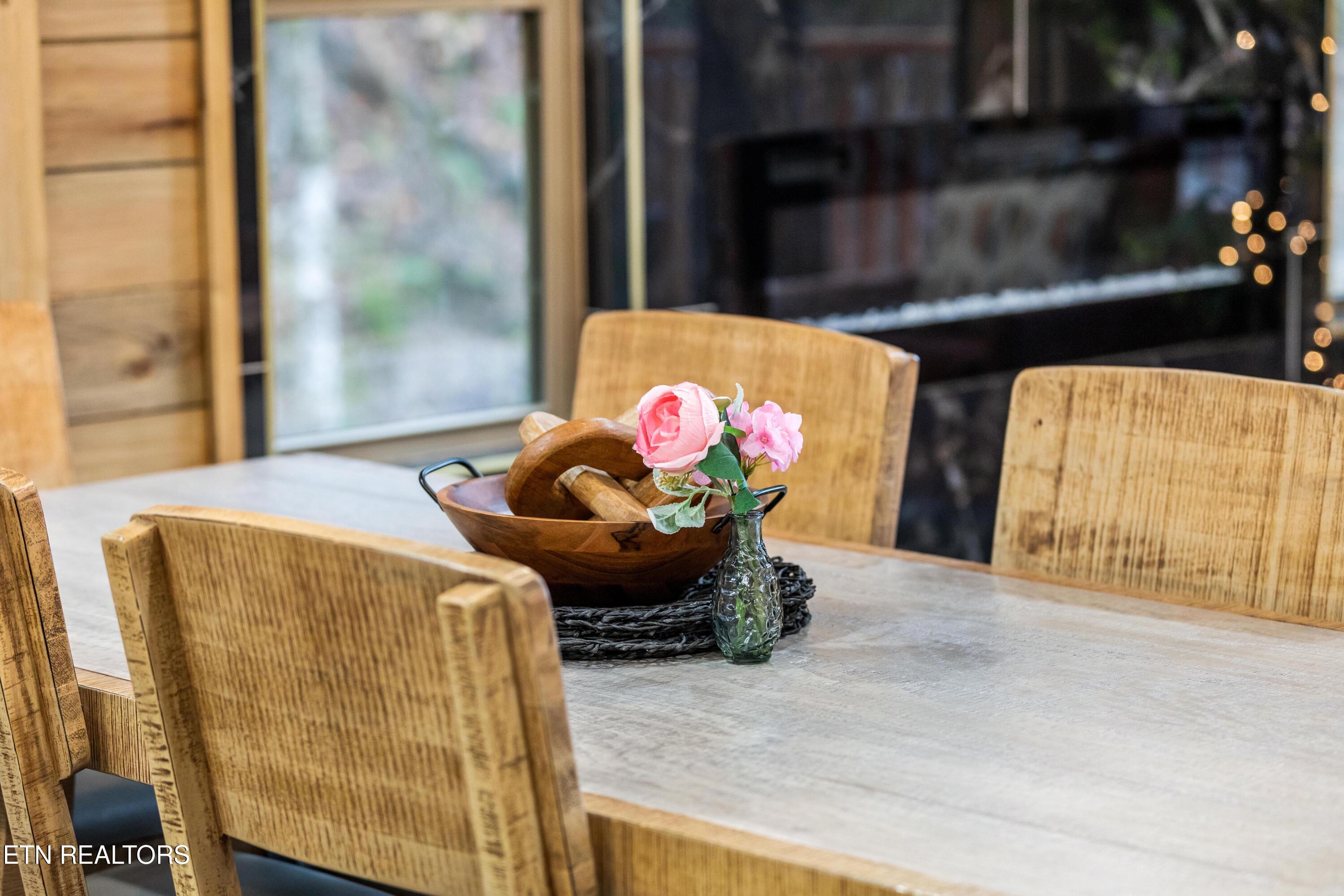 2119 Valley Creek Way