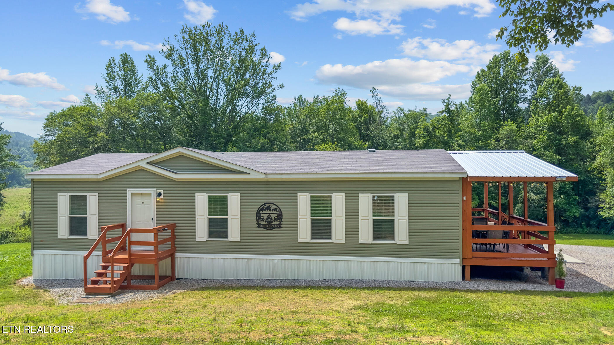 3329 Stinking Creek Rd
