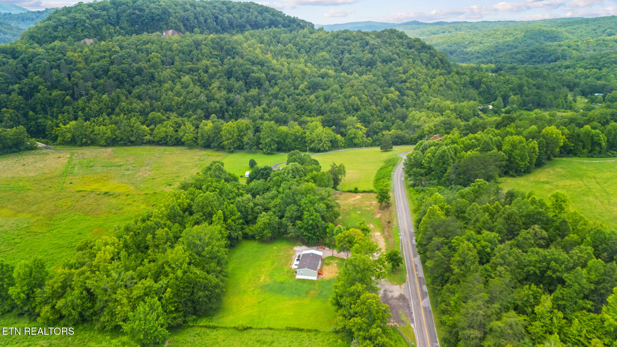 3329 Stinking Creek Rd