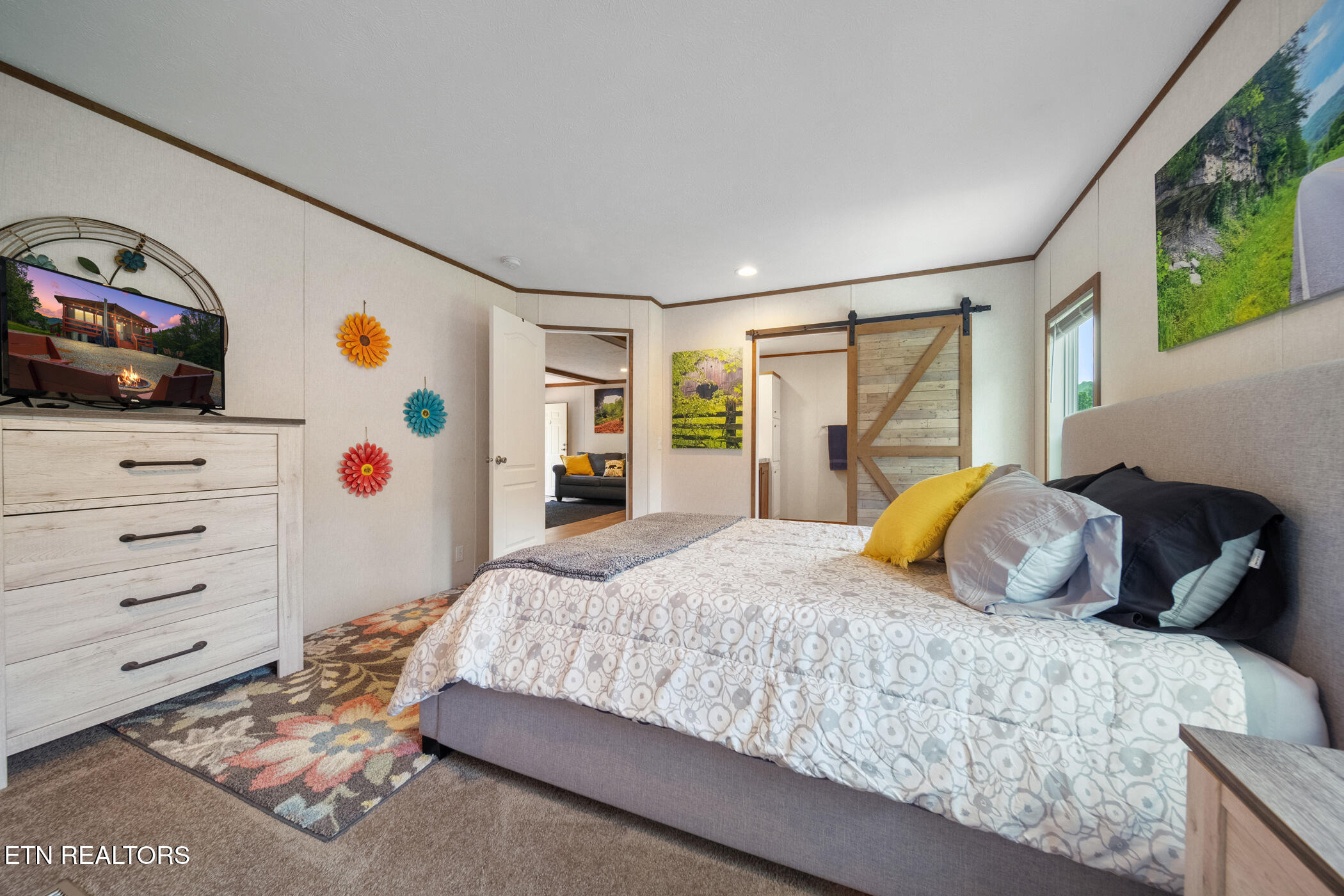 3329 Stinking Creek Rd