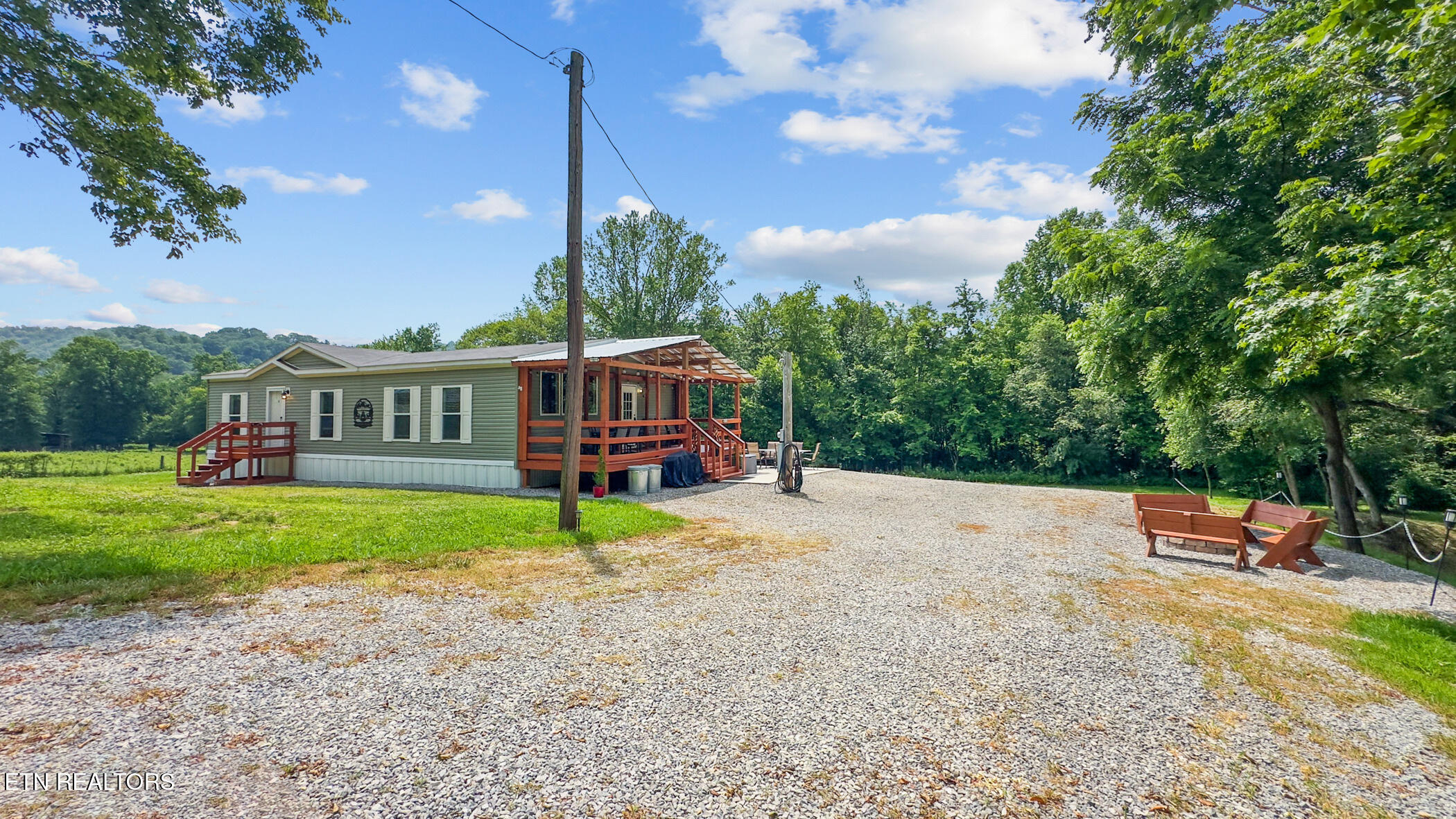 3329 Stinking Creek Rd