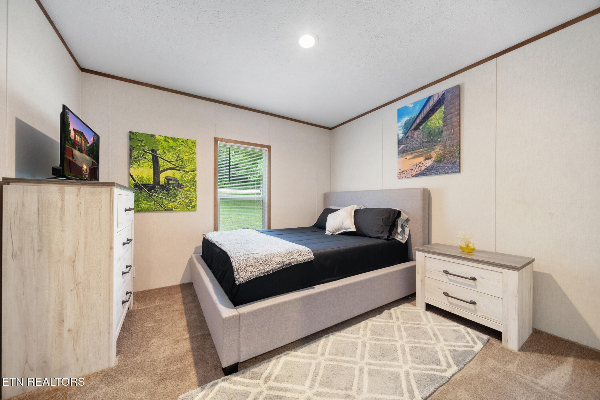 3329 Stinking Creek Rd