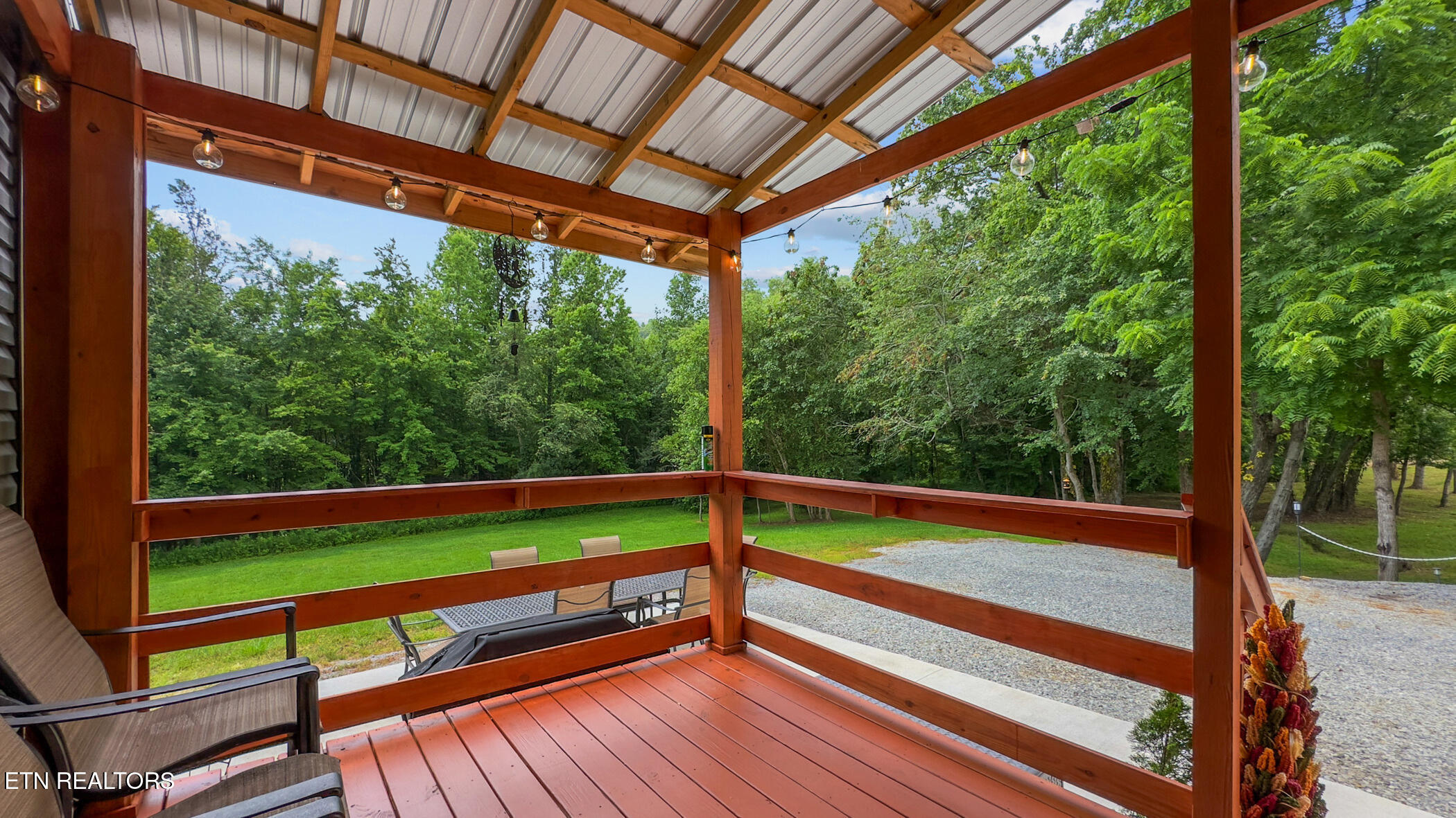 3329 Stinking Creek Rd