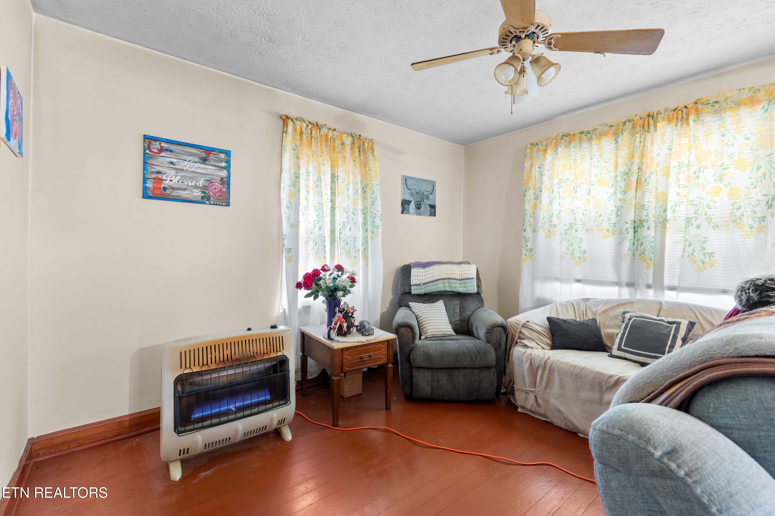 385 Hubbs Grove Rd