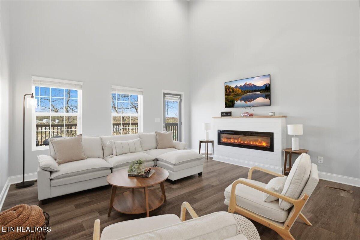 5113 Morningstar Lane