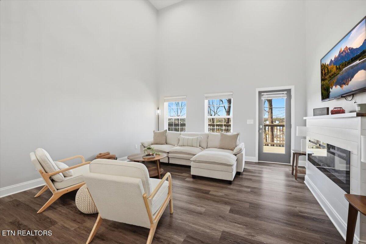 5113 Morningstar Lane