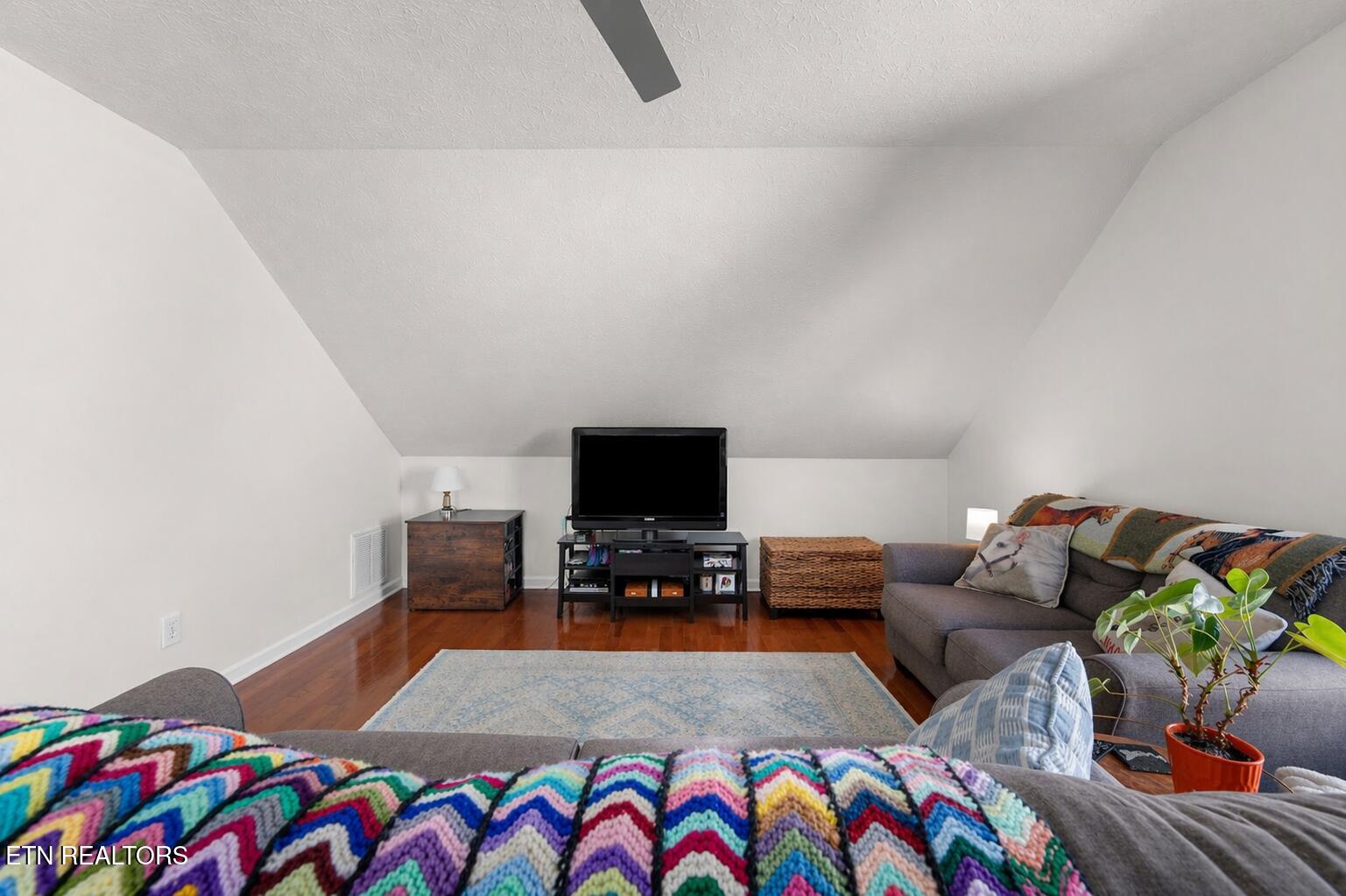 5726 Lagerfield Lane