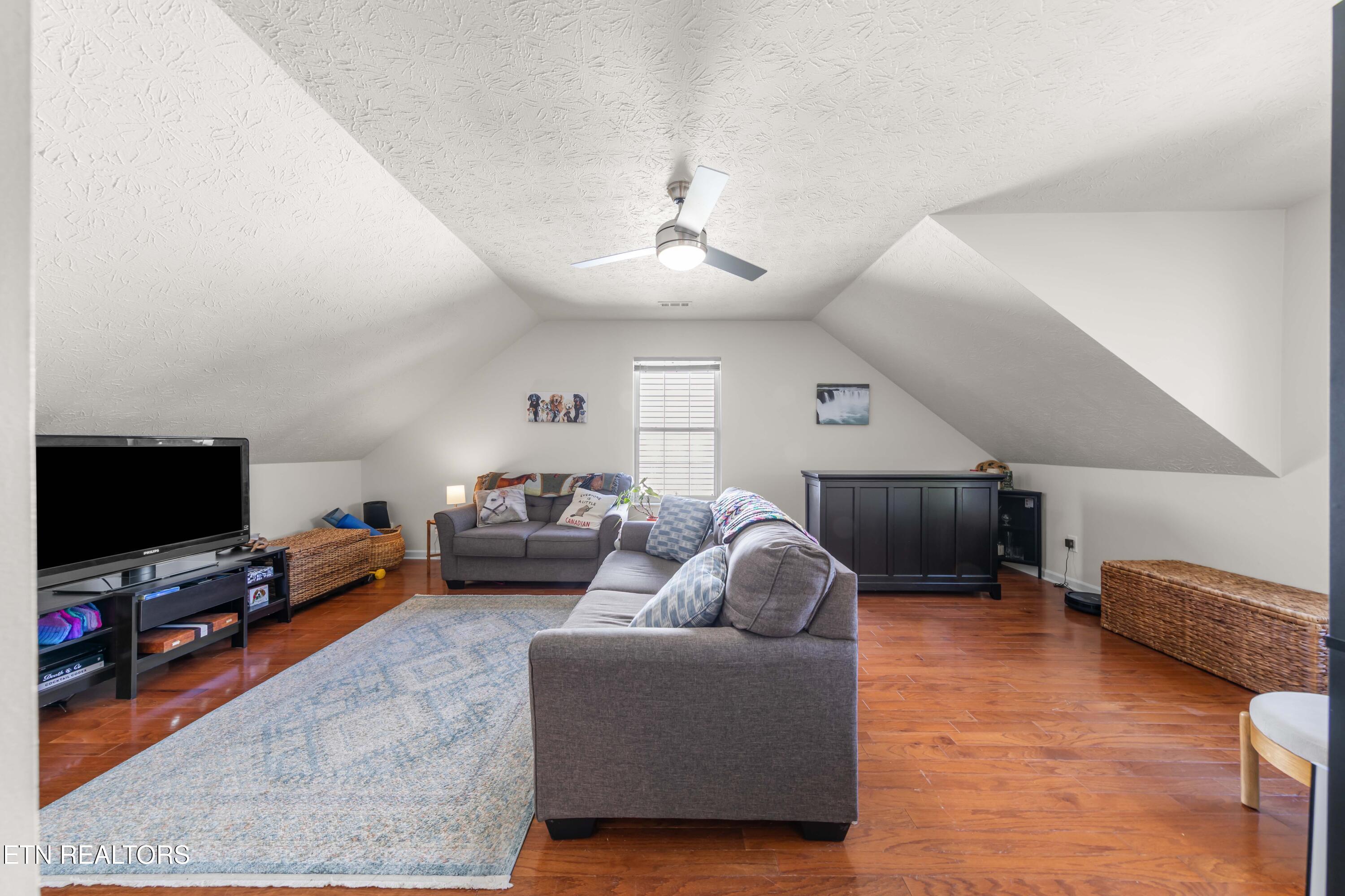 5726 Lagerfield Lane
