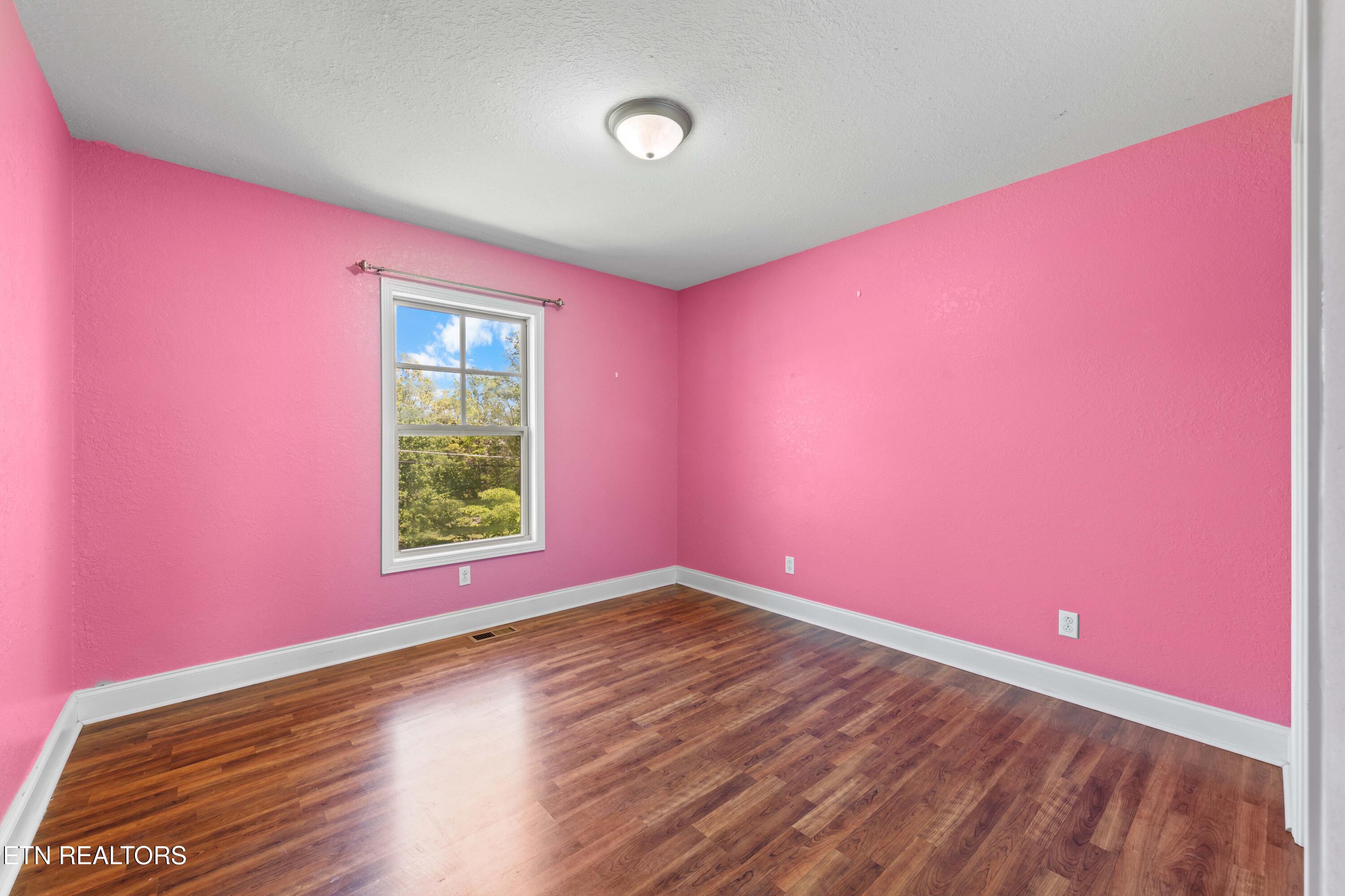 172 Mountain View Rd