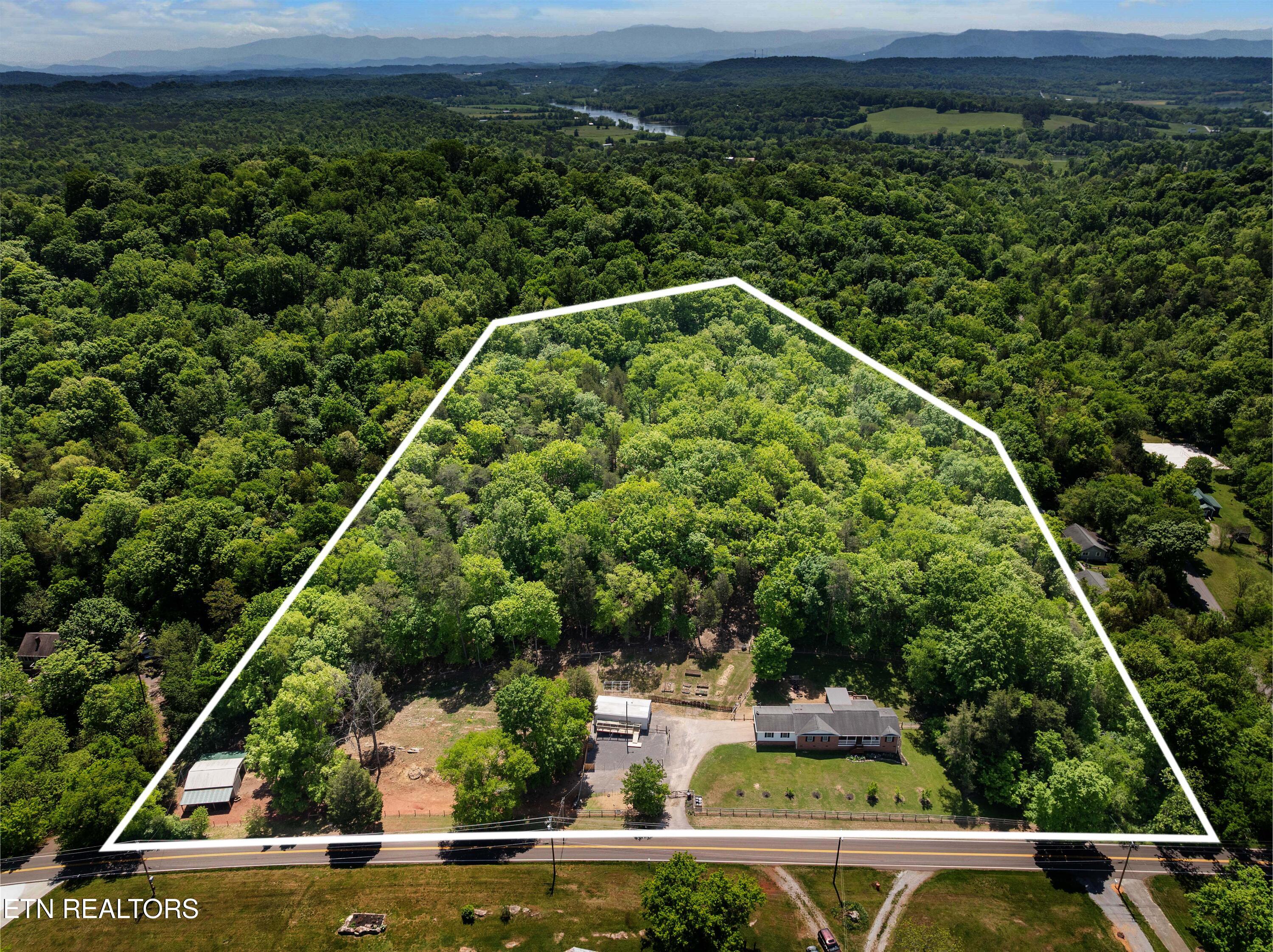 8114 Thorn Grove Pike