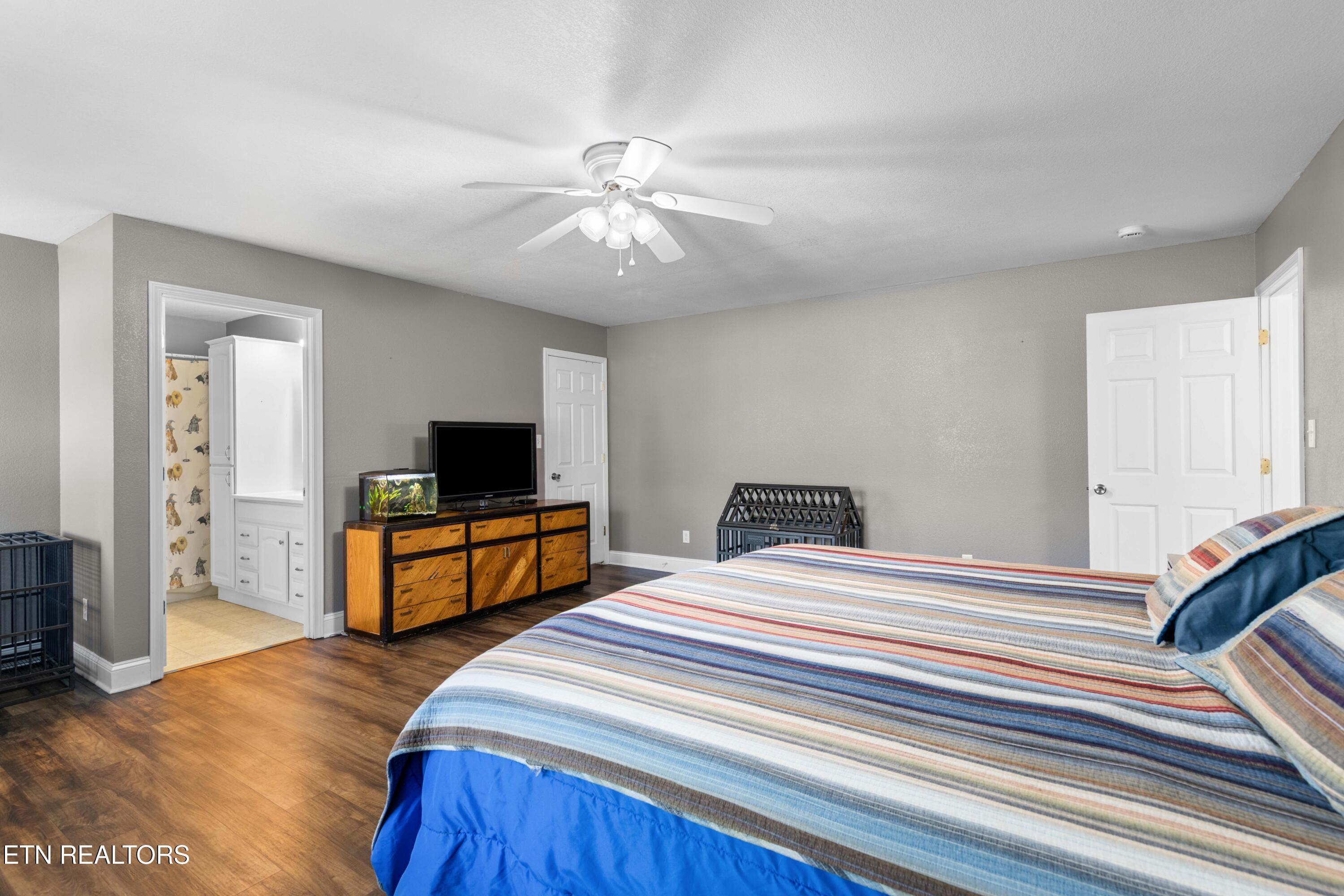 8114 Thorn Grove Pike
