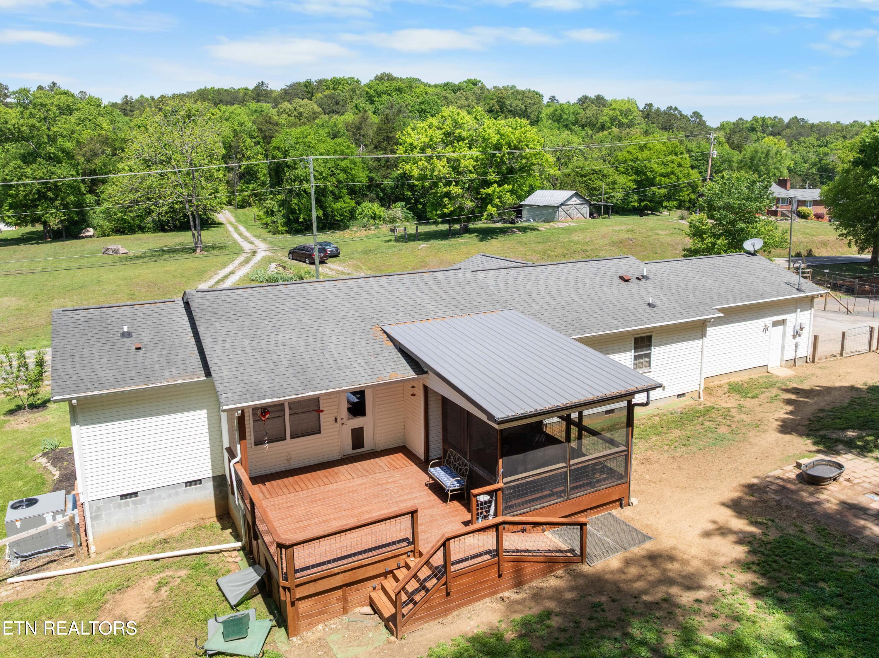 8114 Thorn Grove Pike
