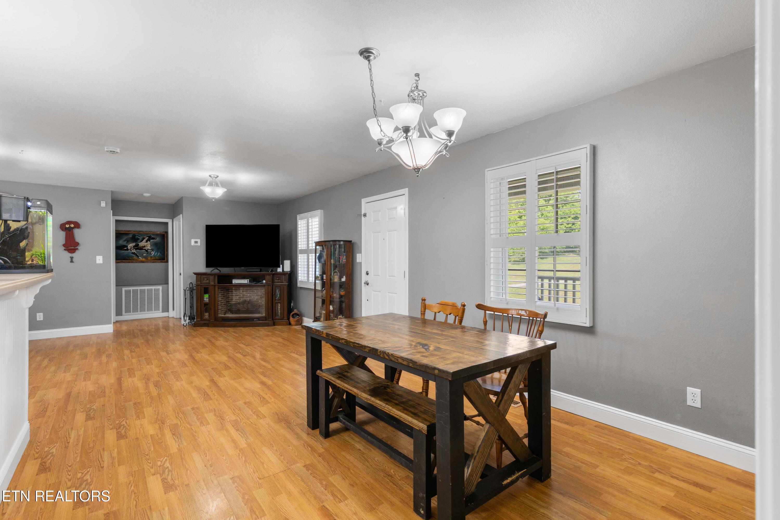 8114 Thorn Grove Pike