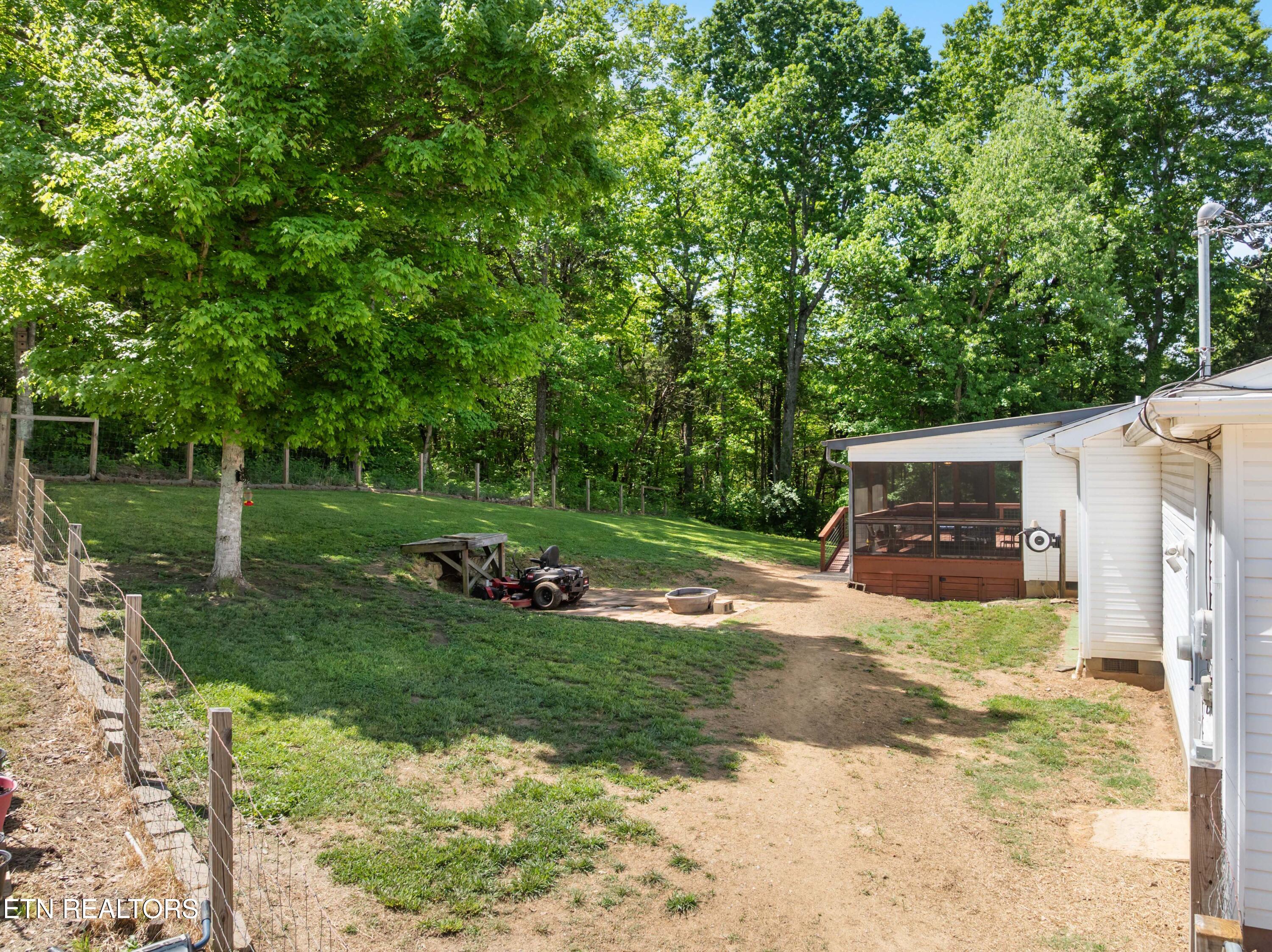 8114 Thorn Grove Pike