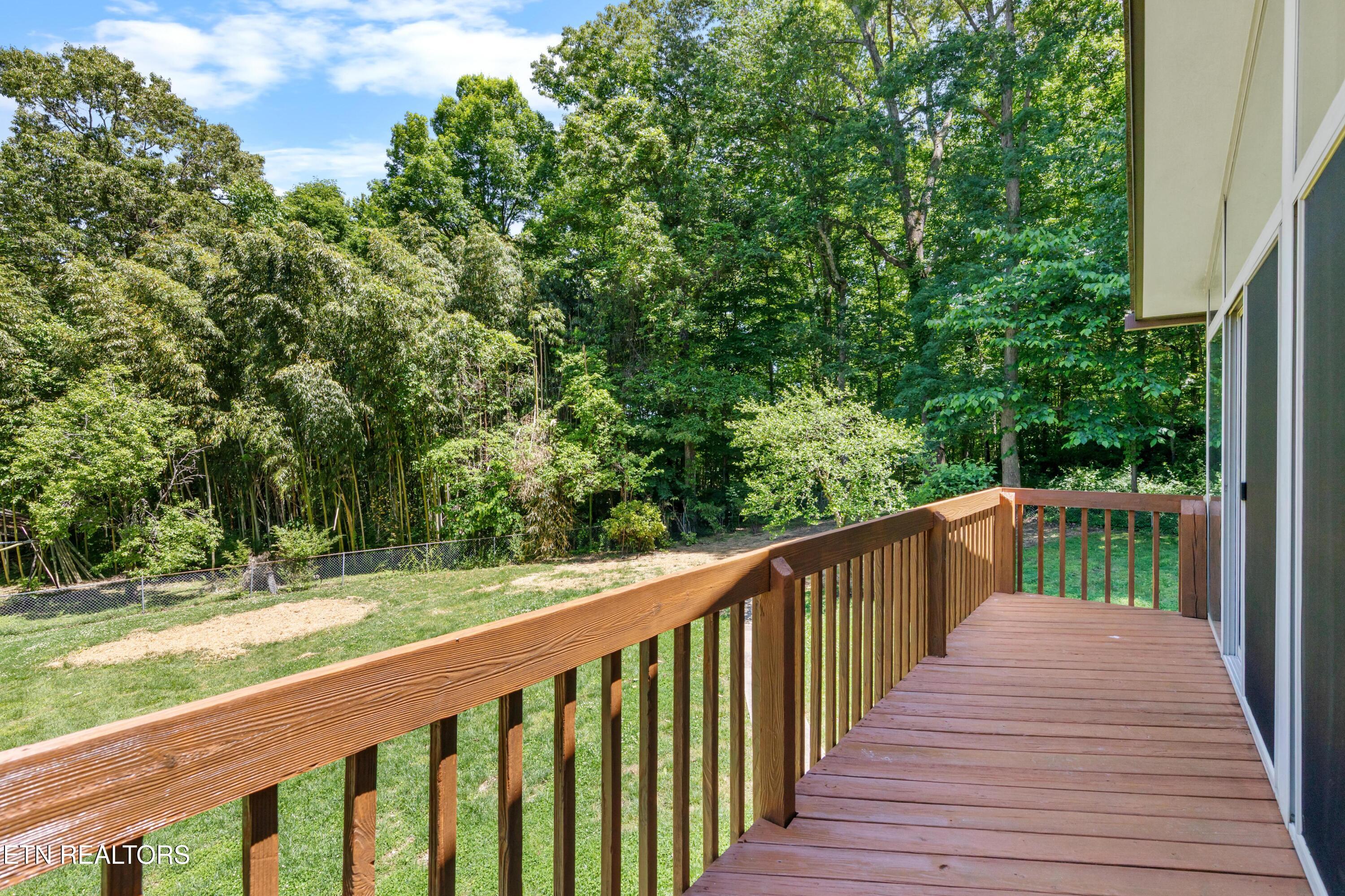 235 S Ridge Rd