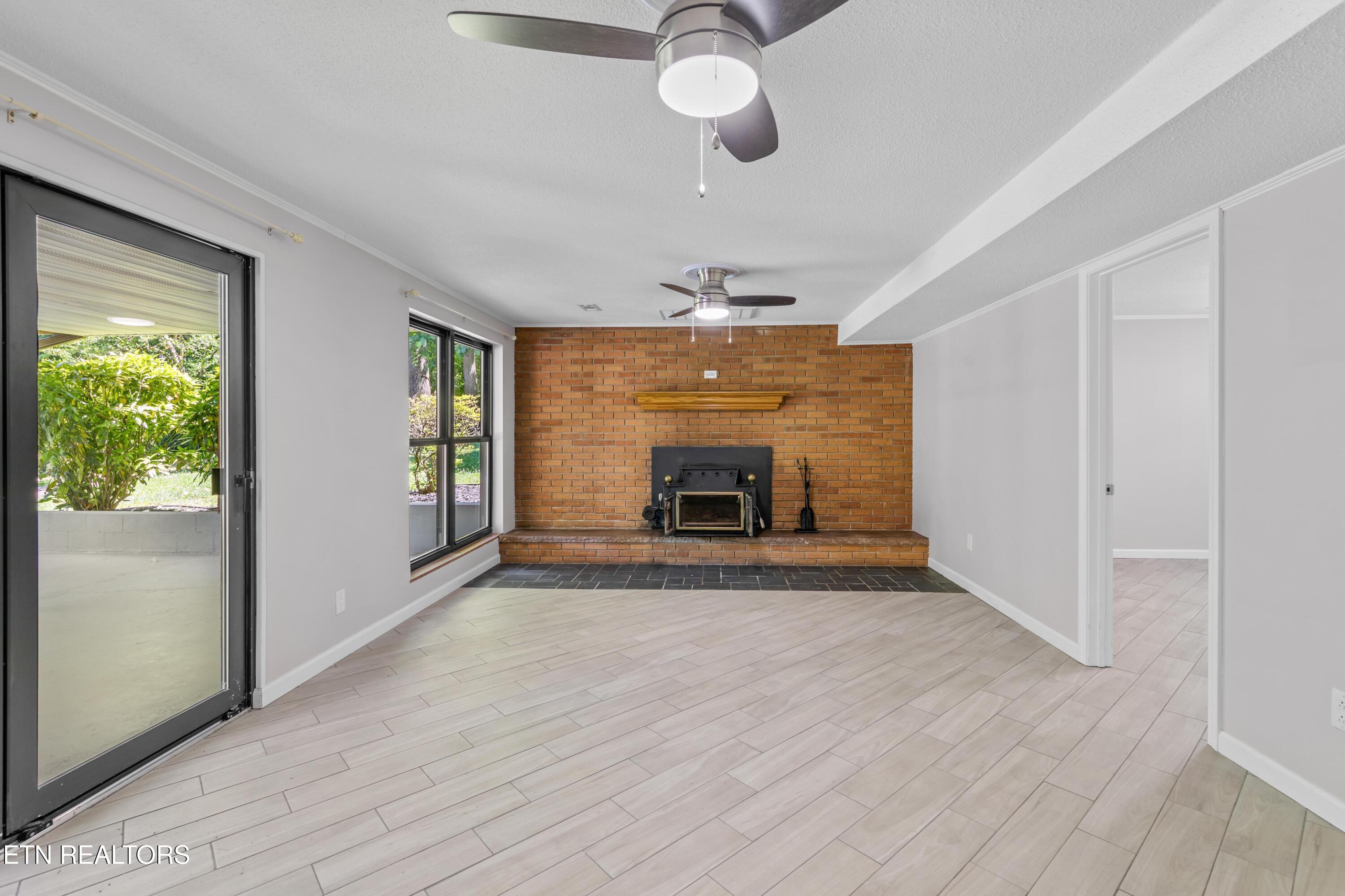 235 S Ridge Rd