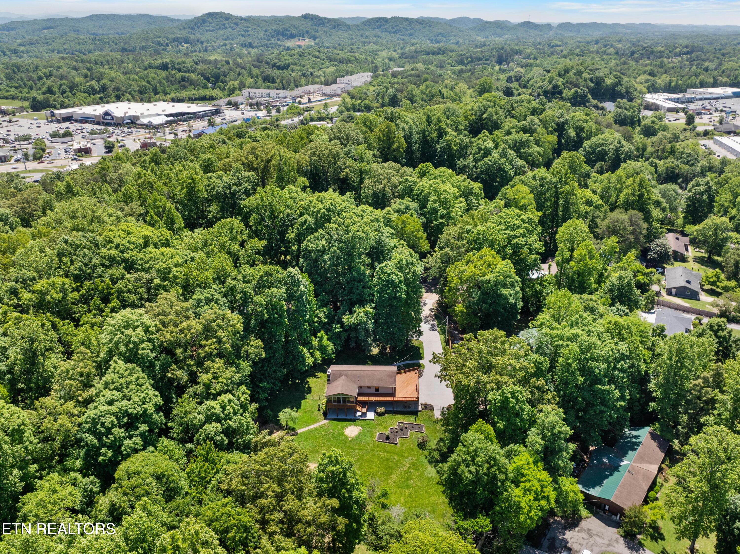 235 S Ridge Rd